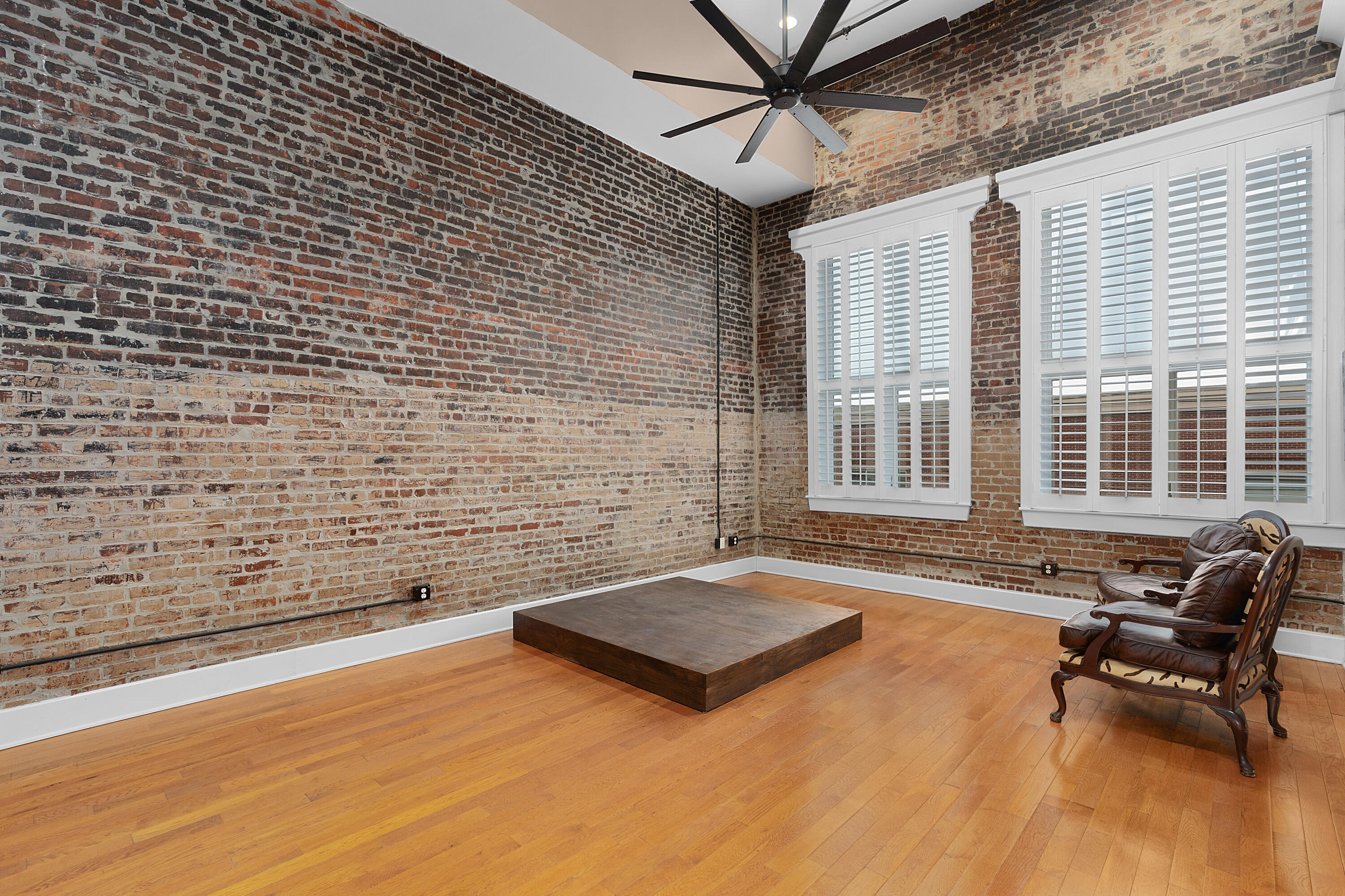 1467 Market Street, 200