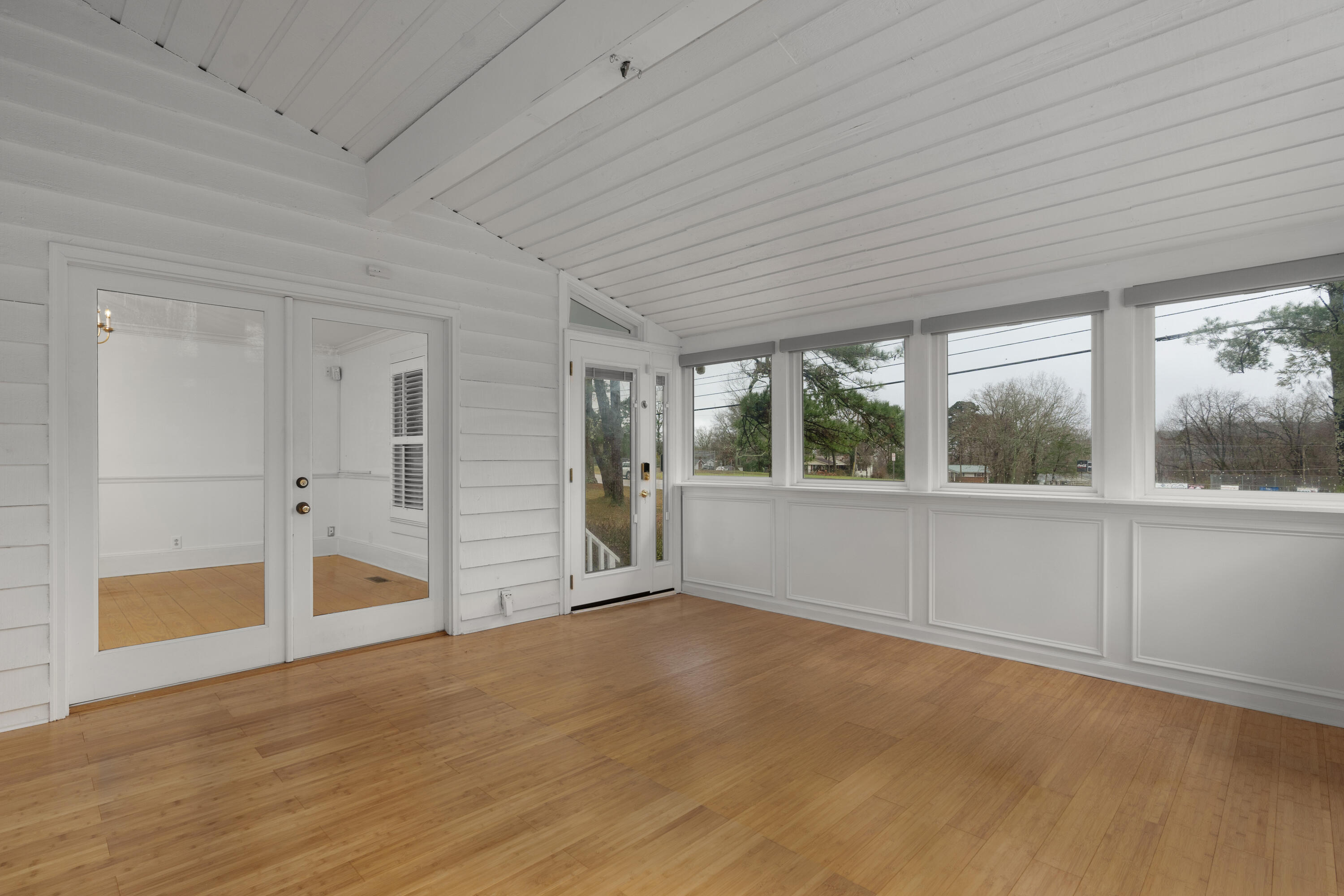 703 Hathaway Drive