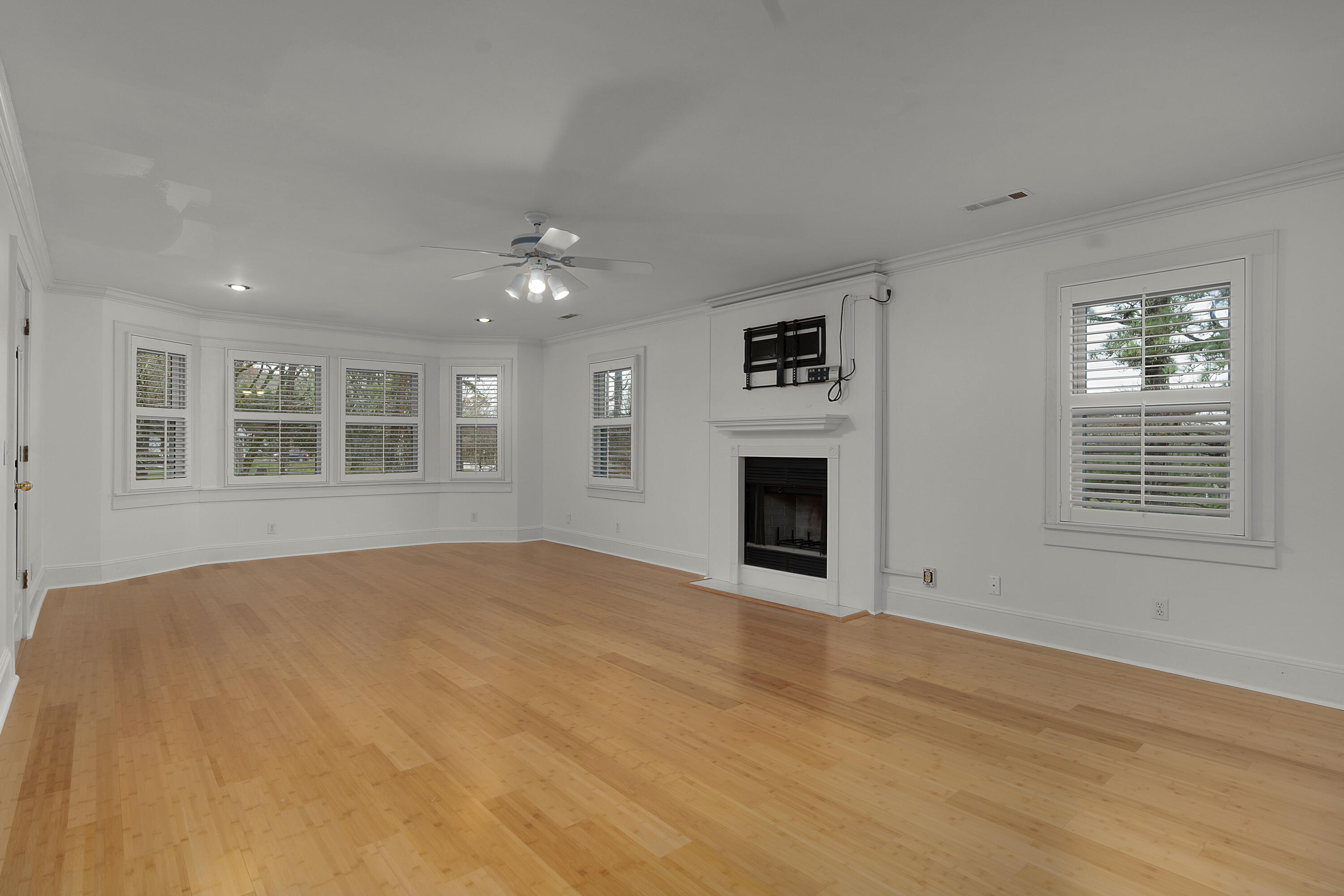 703 Hathaway Drive