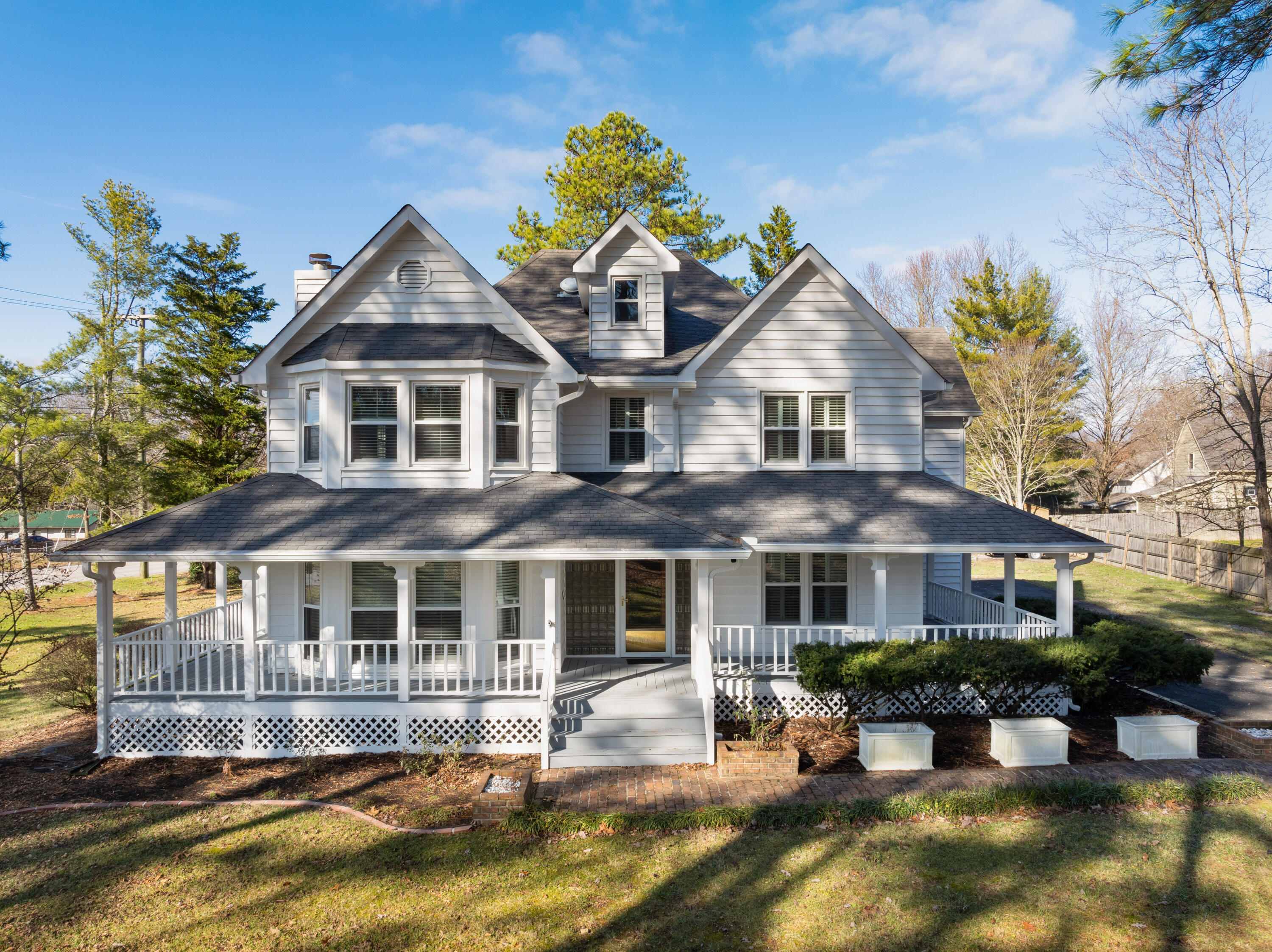 703 Hathaway Drive