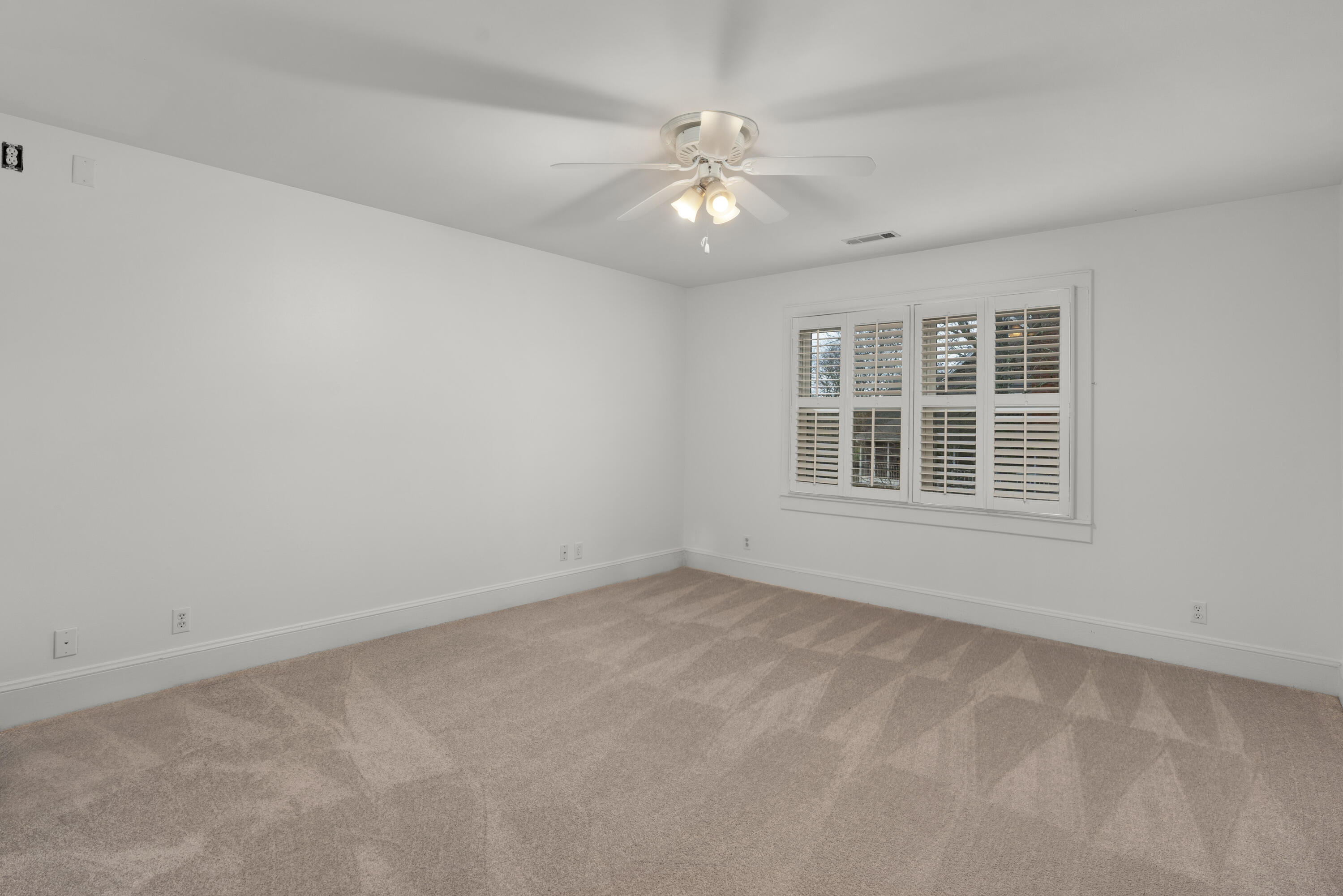 703 Hathaway Drive