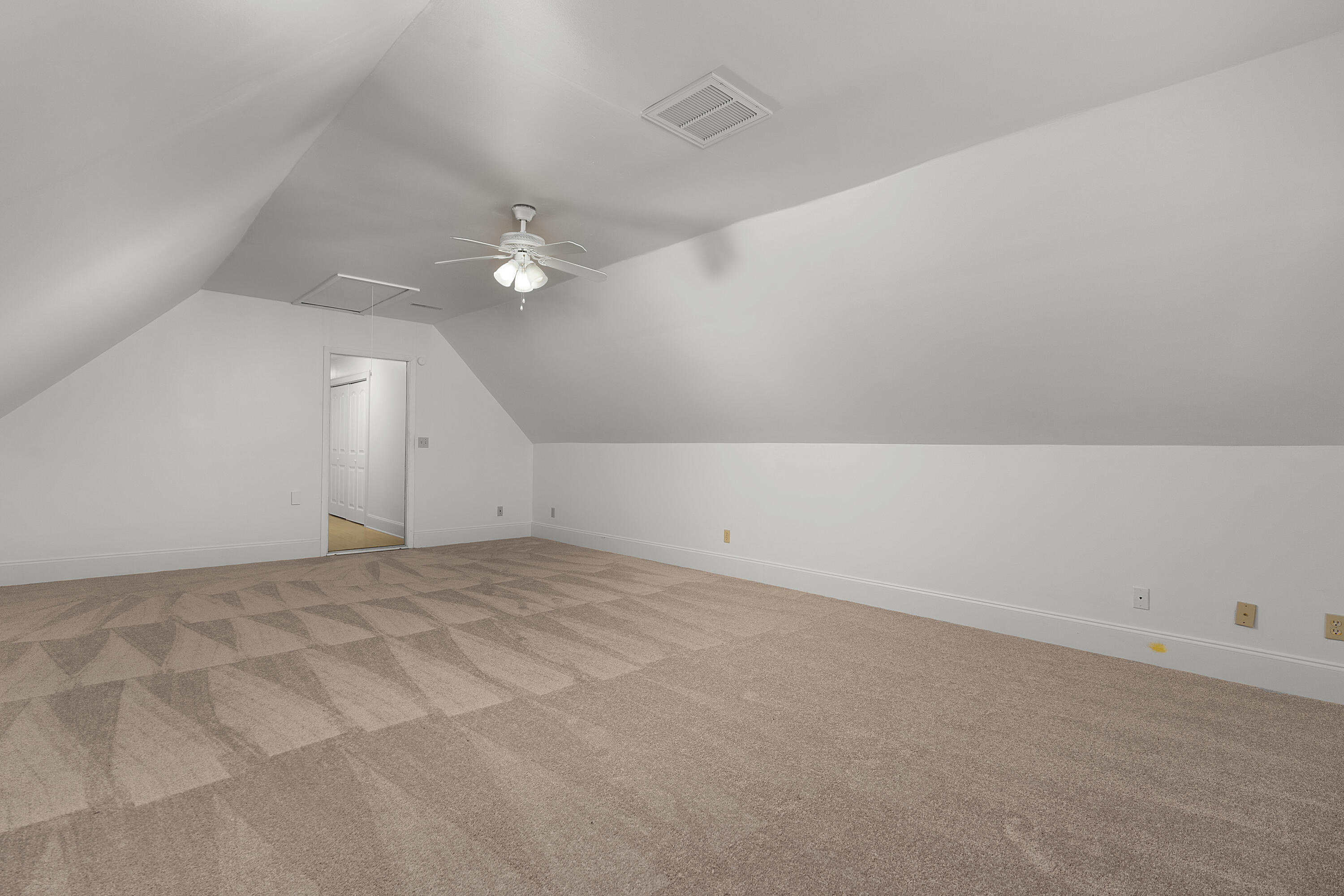 703 Hathaway Drive