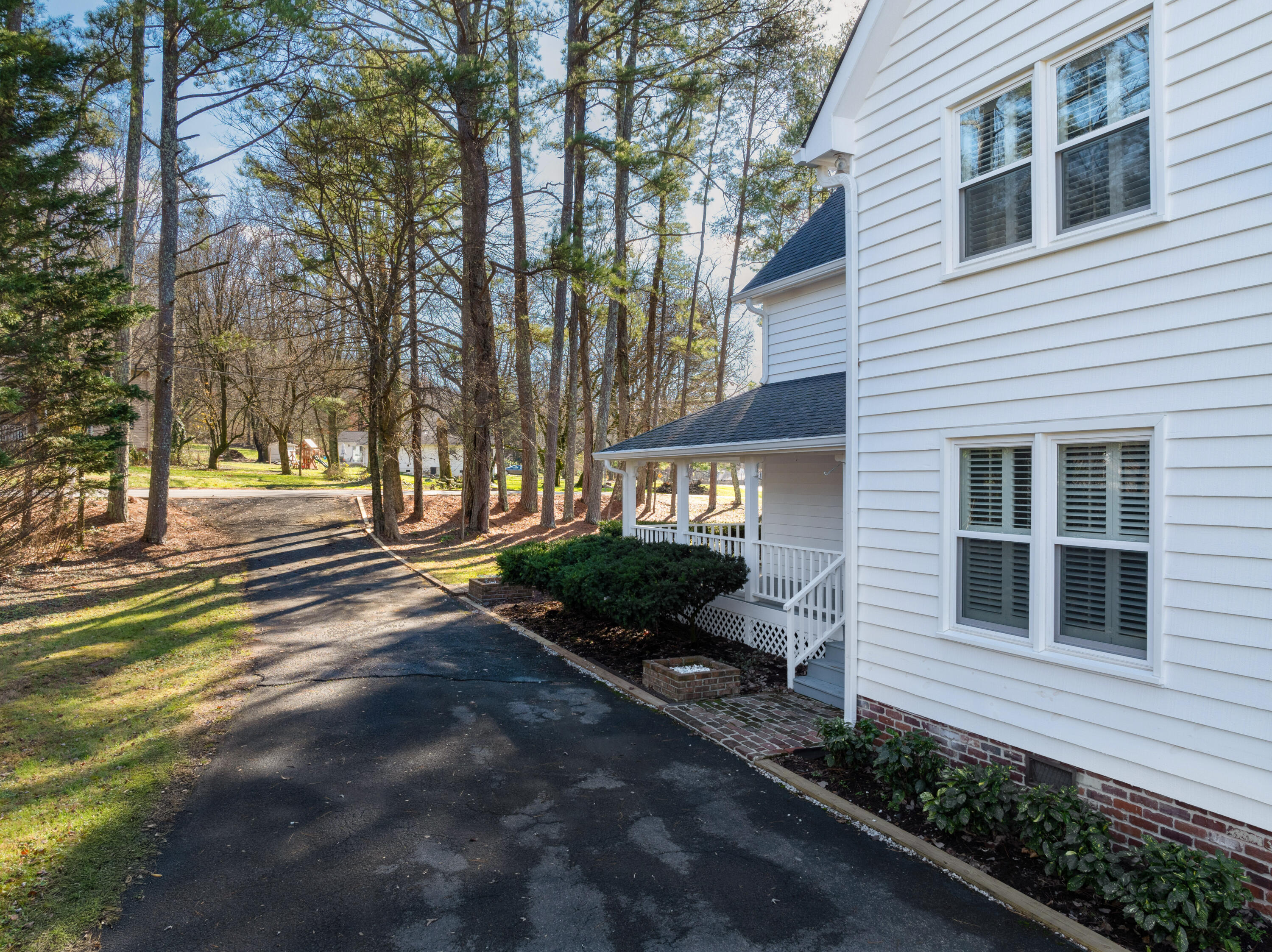 703 Hathaway Drive