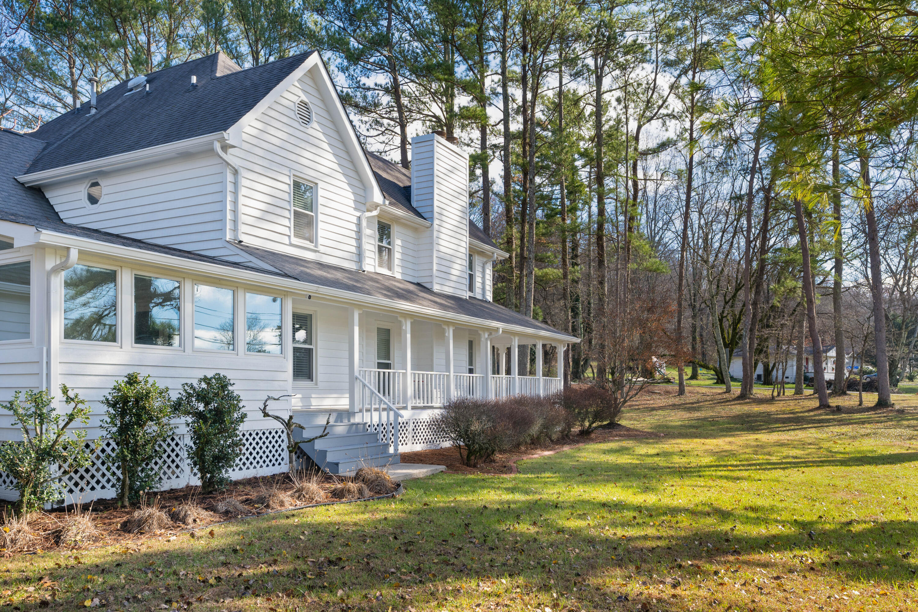 703 Hathaway Drive