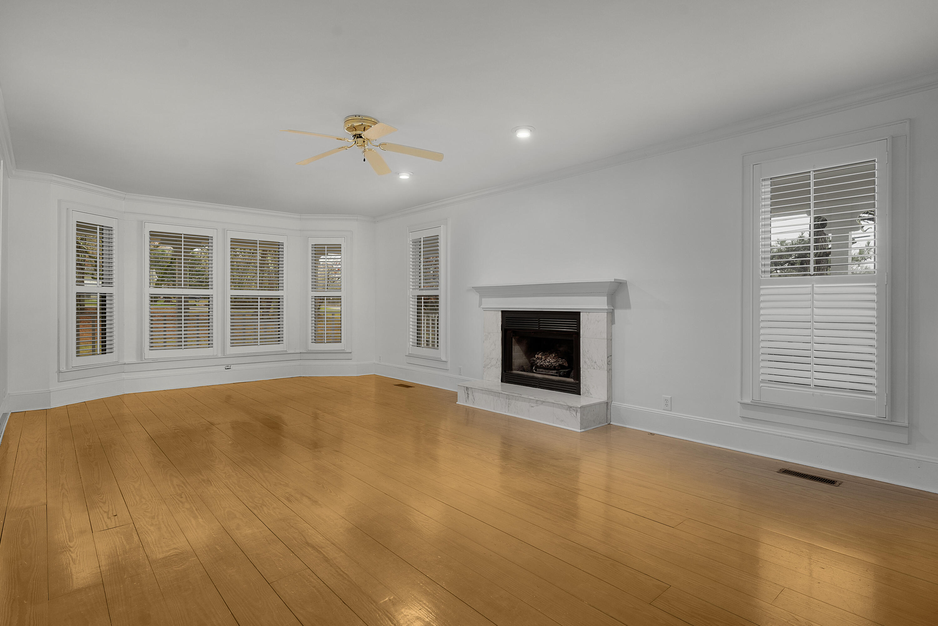 703 Hathaway Drive
