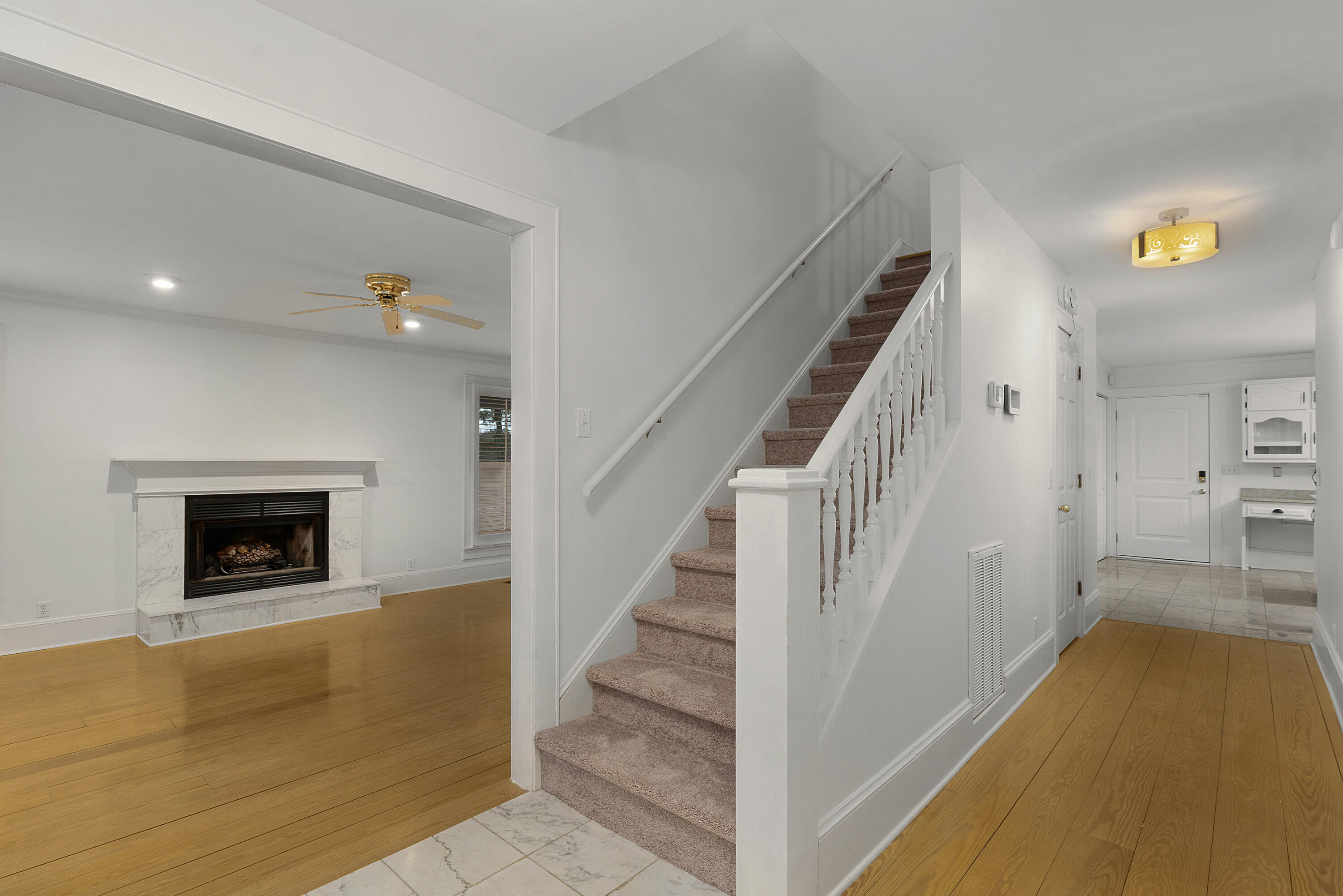 703 Hathaway Drive
