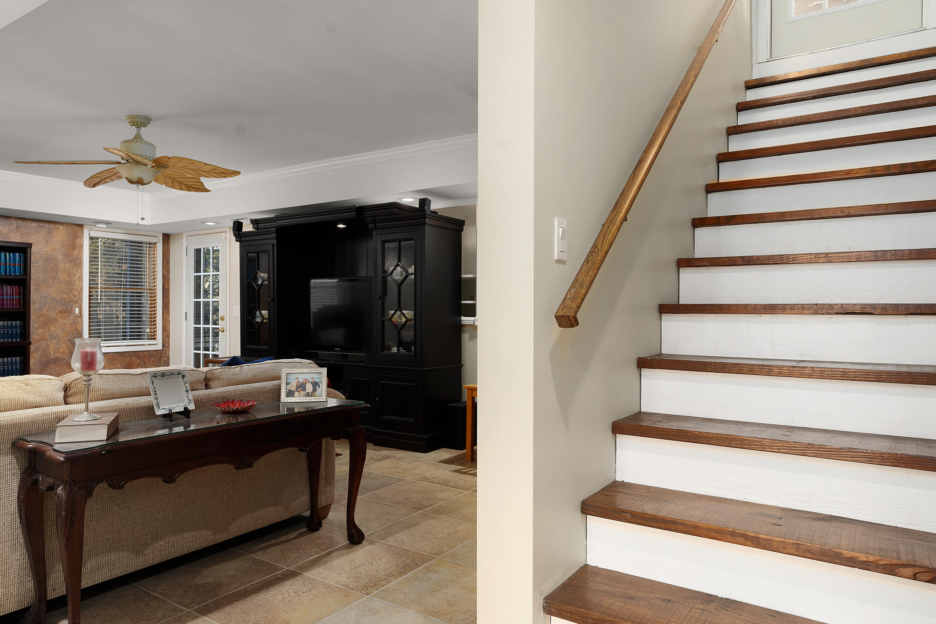 6682 Ridge Haven Lane