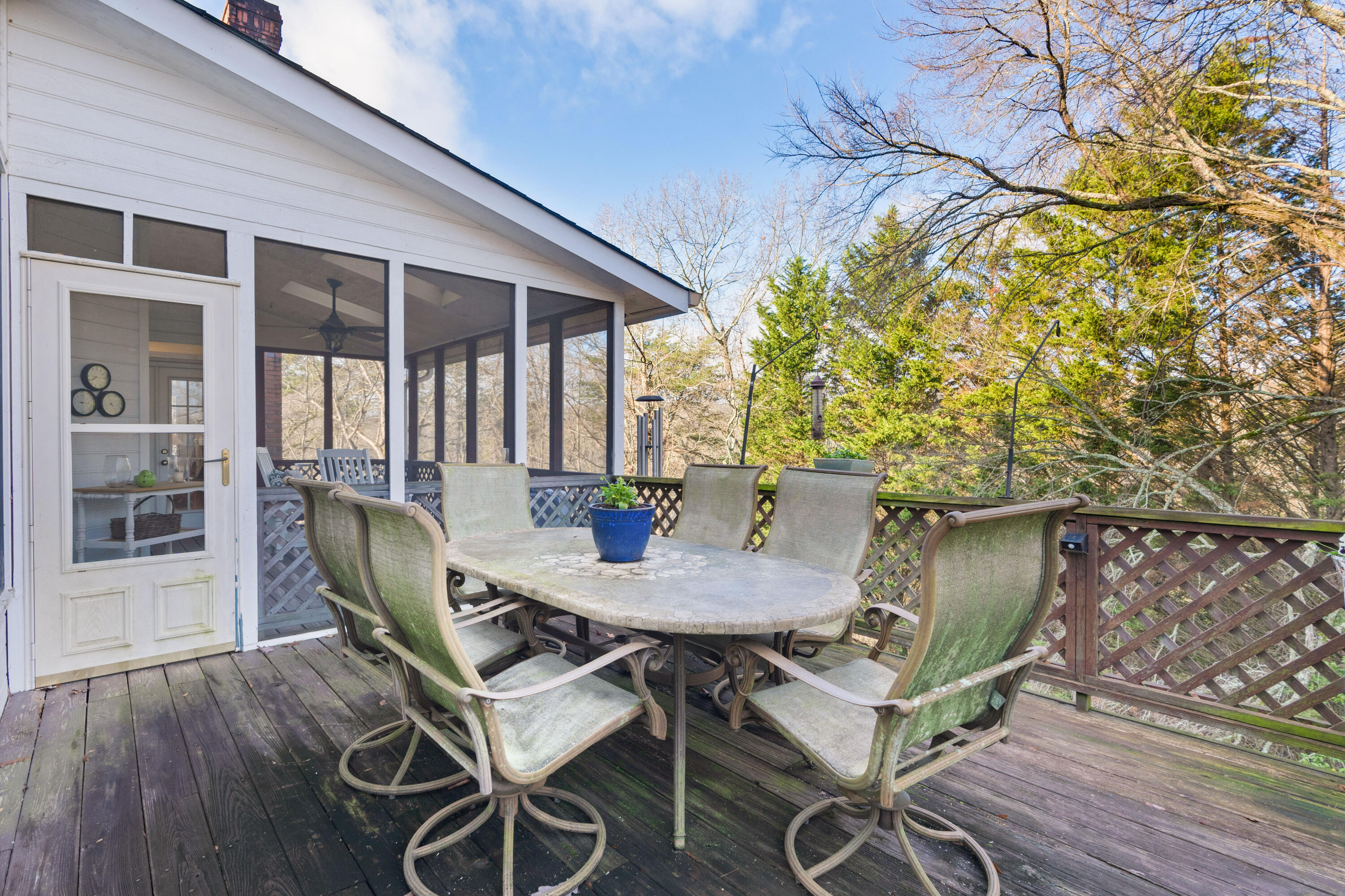 6682 Ridge Haven Lane