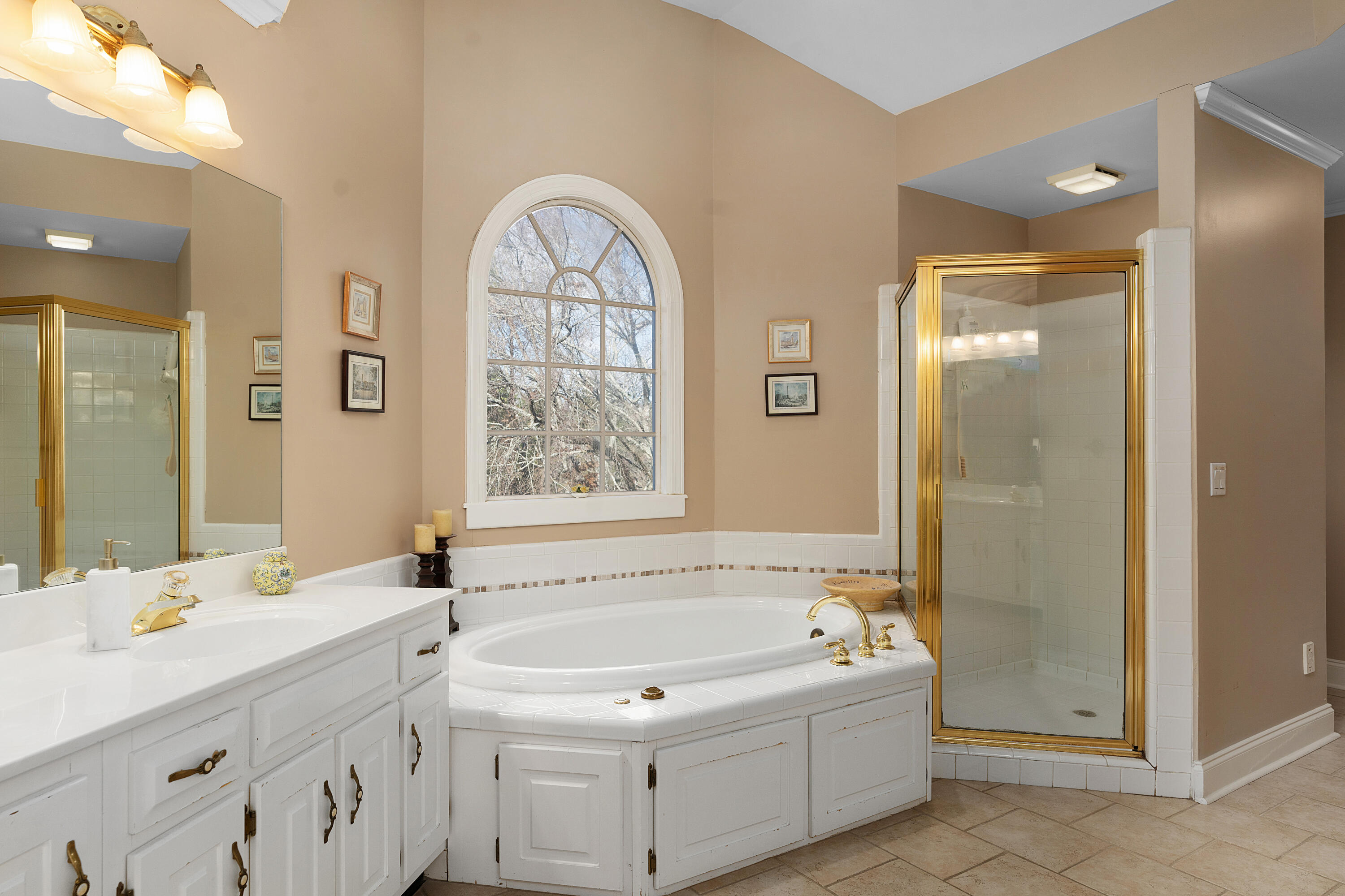 6682 Ridge Haven Lane