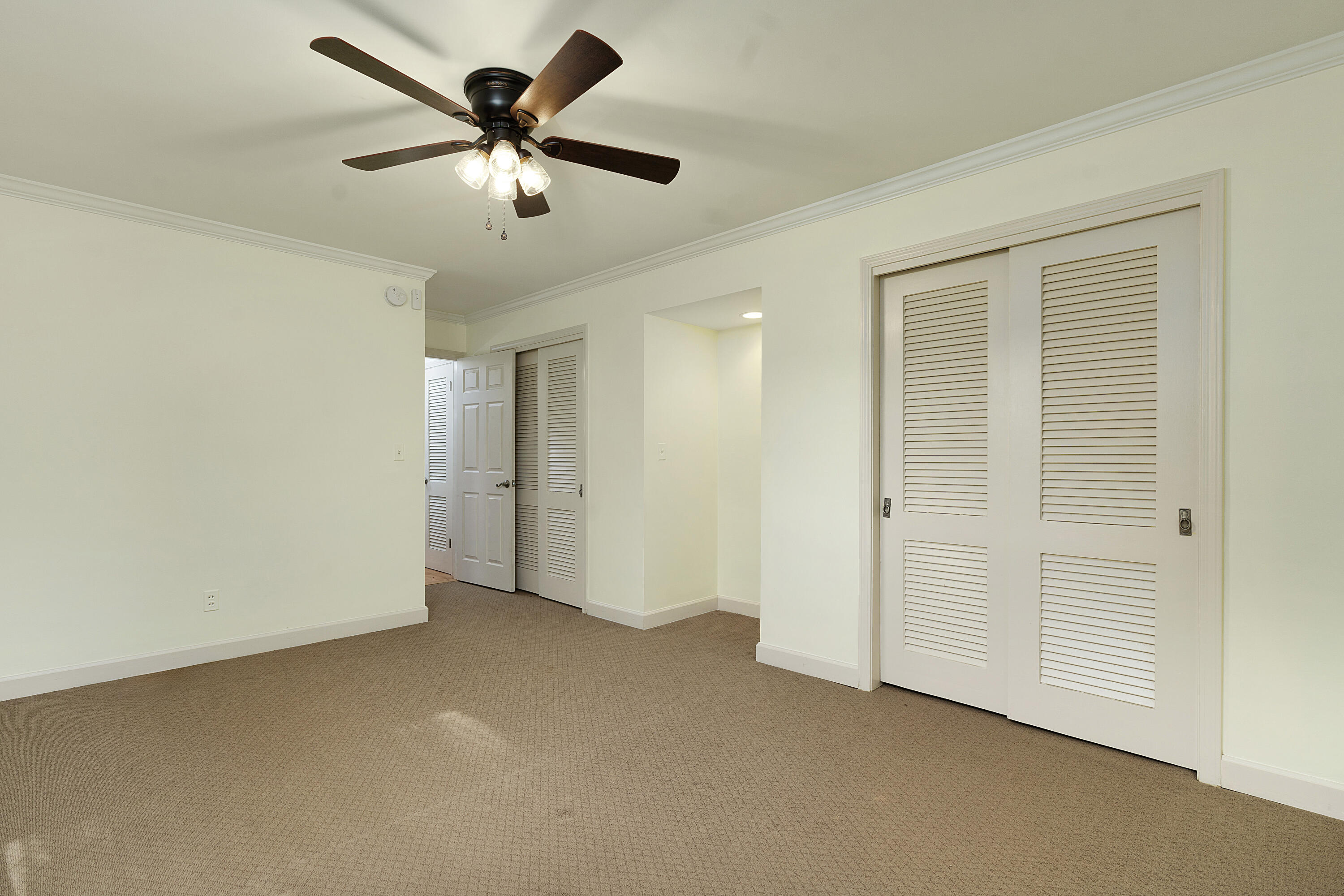 540 N Crest Court