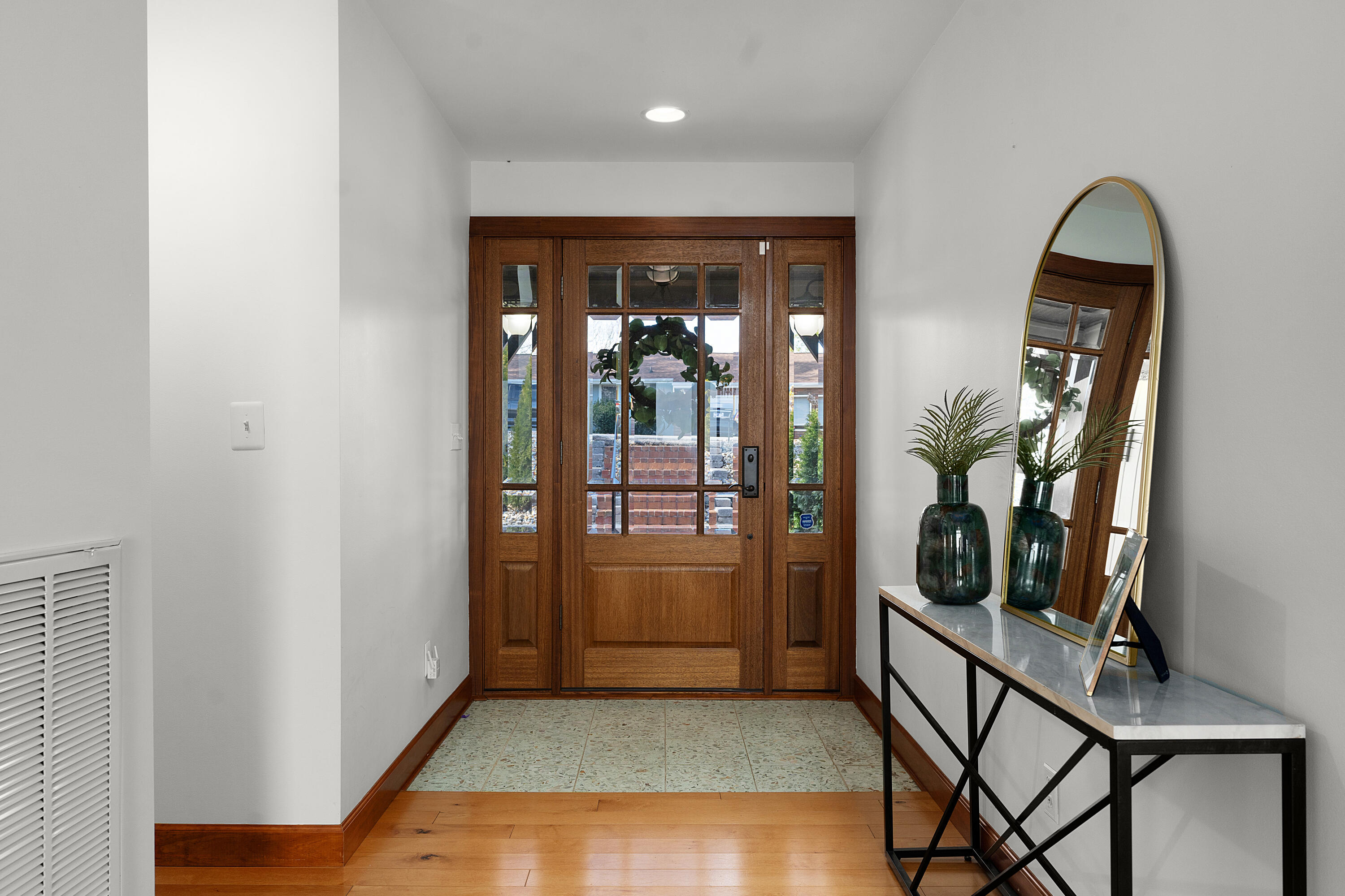 540 N Crest Court