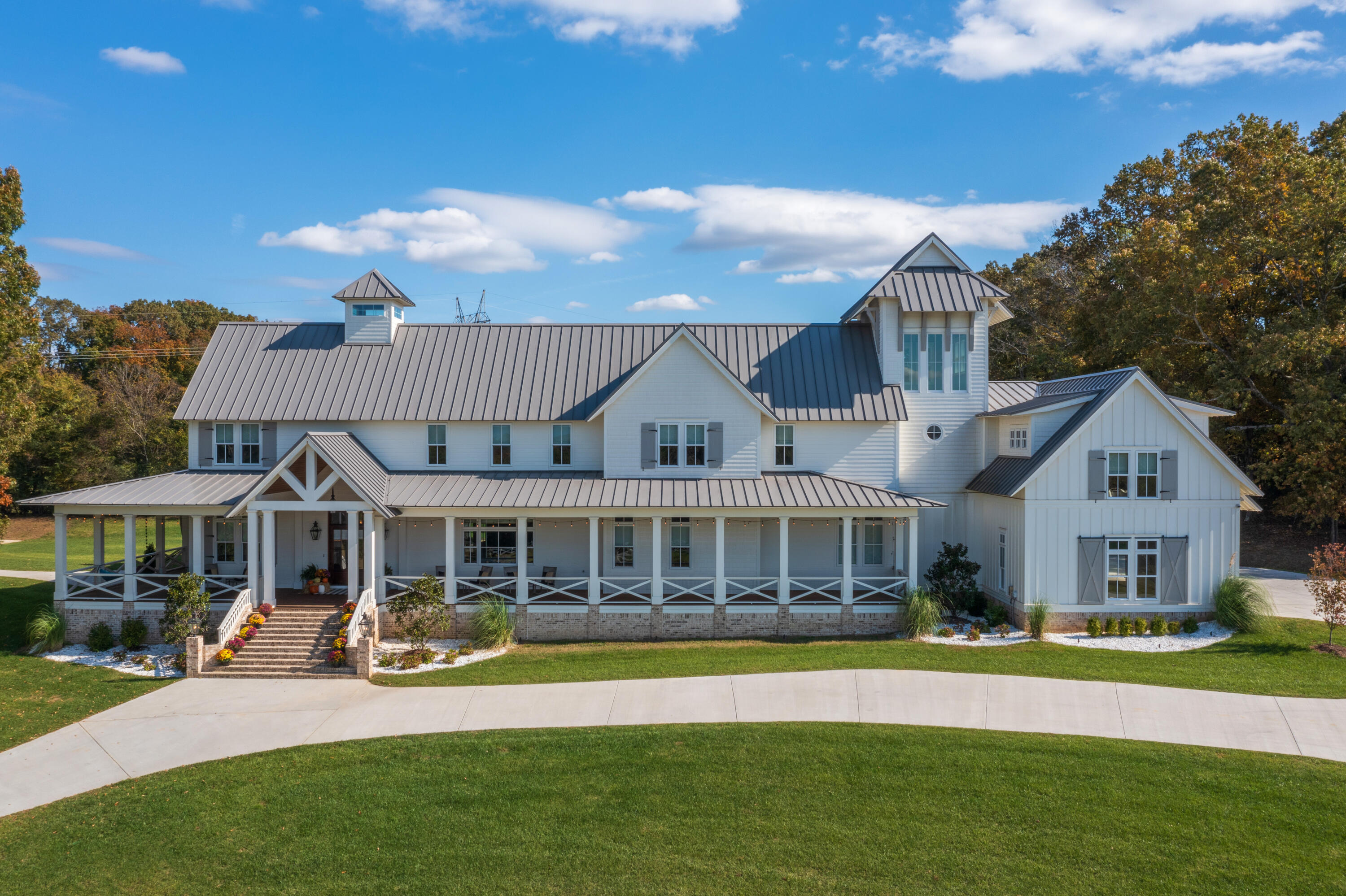 7468 Noah Reid Road
