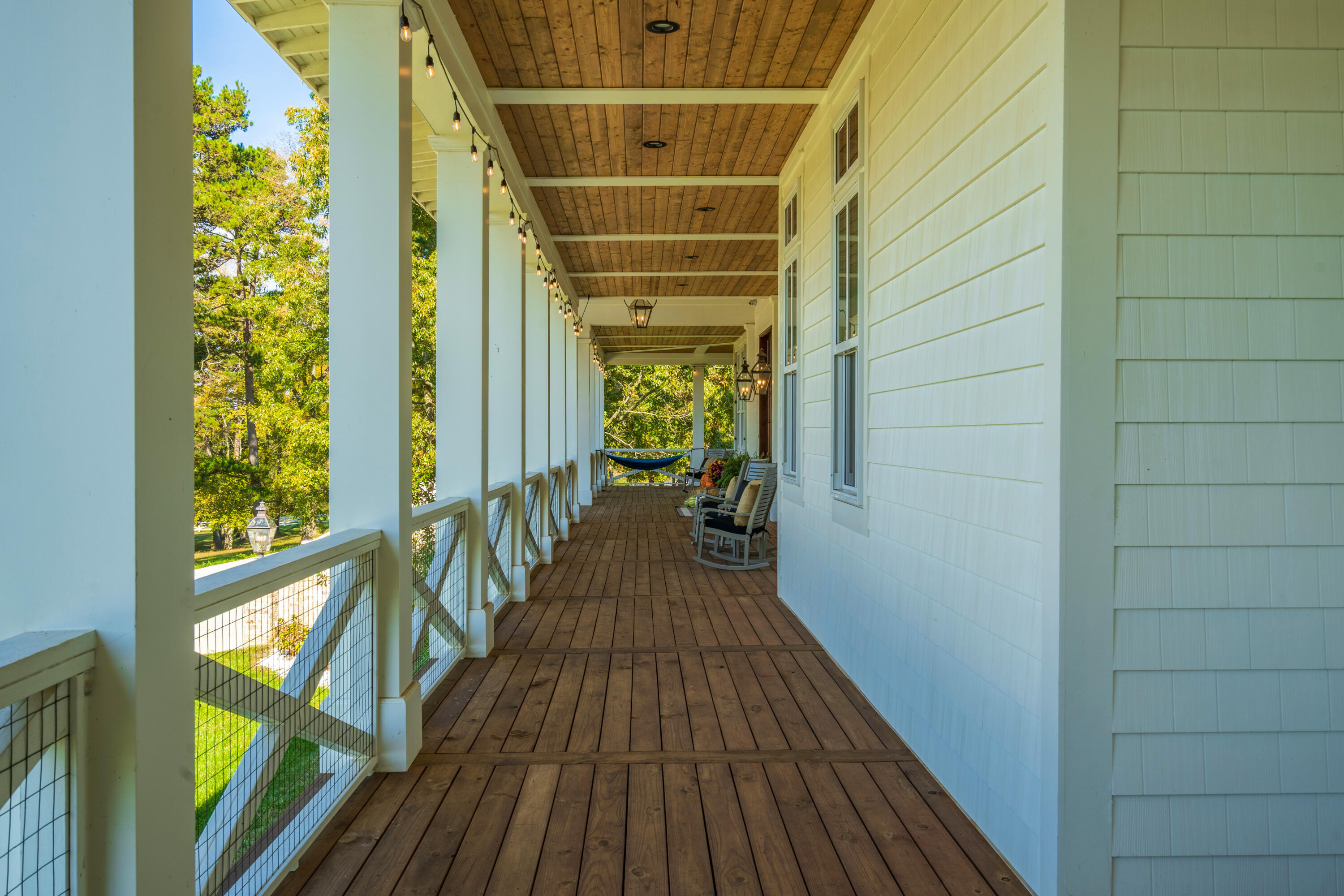 7468 Noah Reid Road