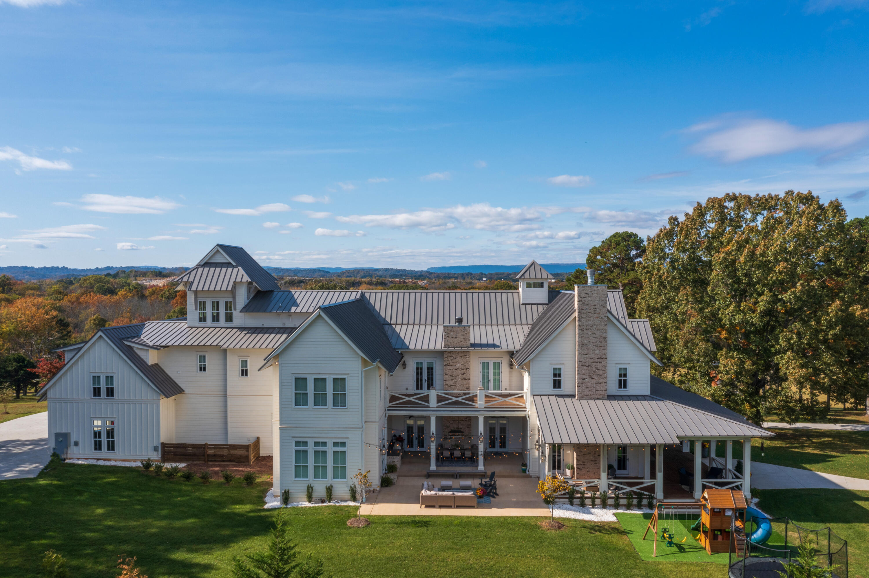 7468 Noah Reid Road