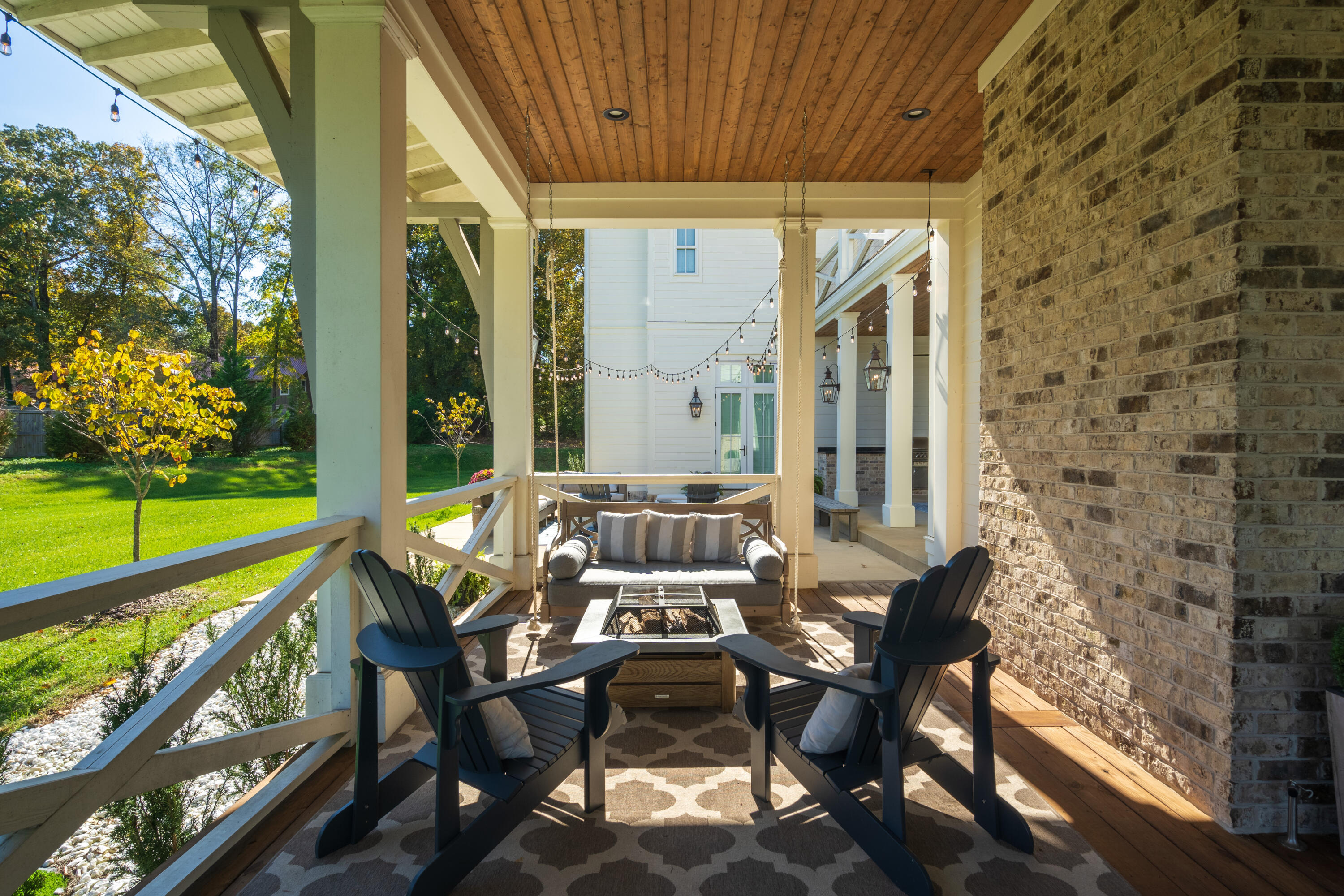 7468 Noah Reid Road