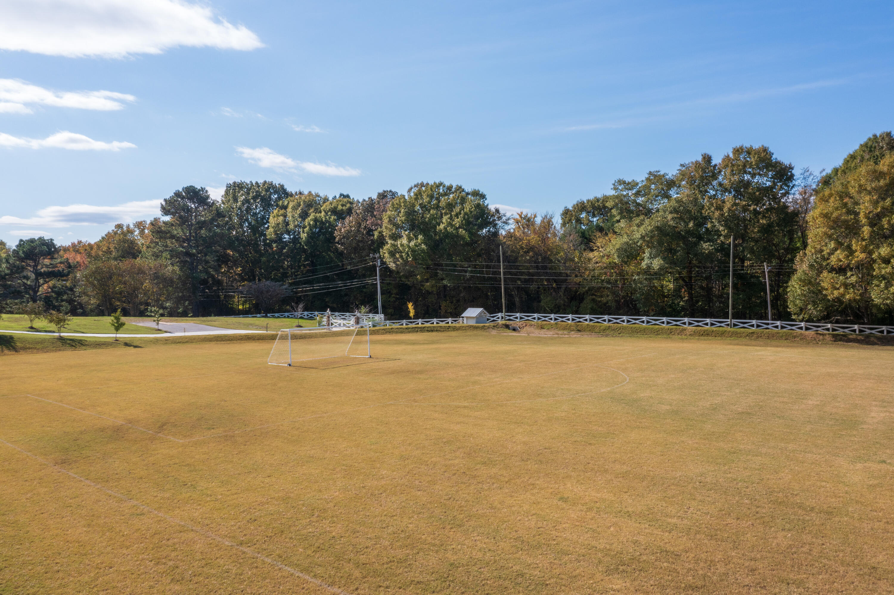 7468 Noah Reid Road