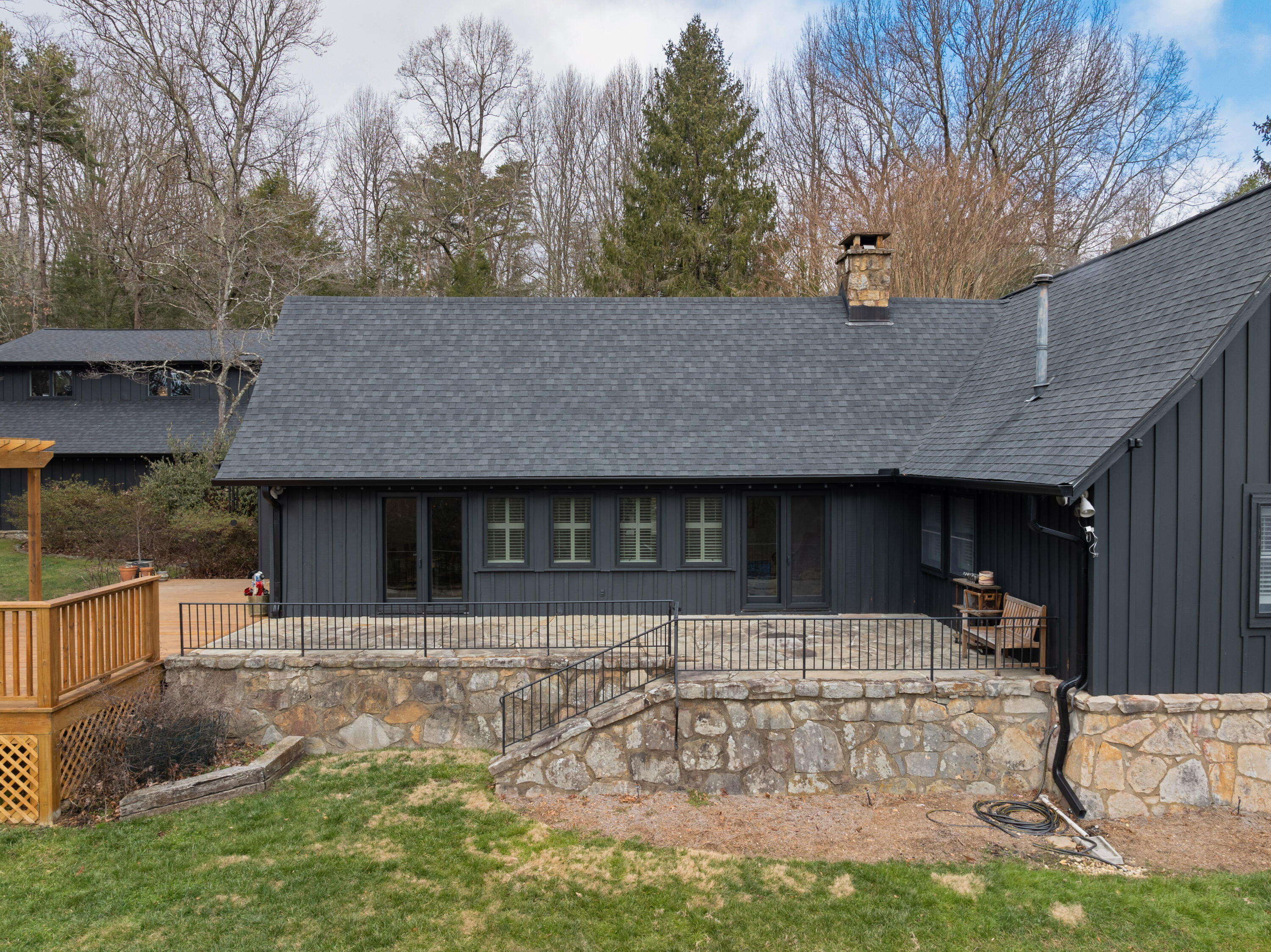 1015 Scenic Highway