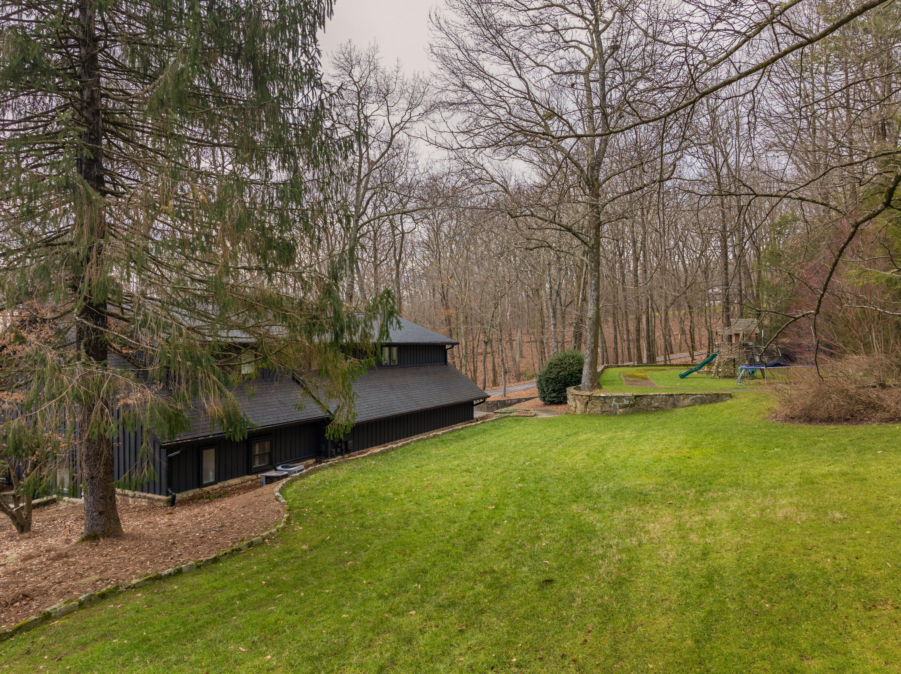 1015 Scenic Highway