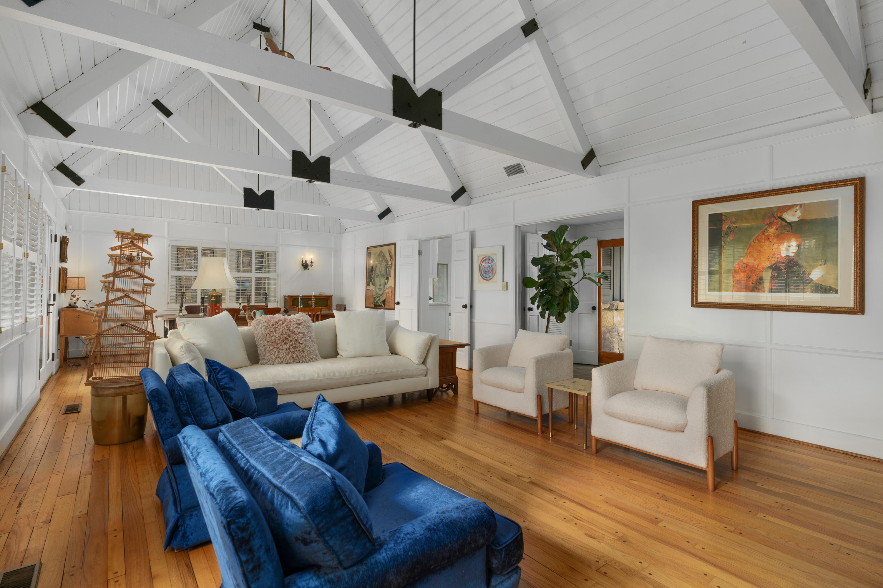 1015 Scenic Highway