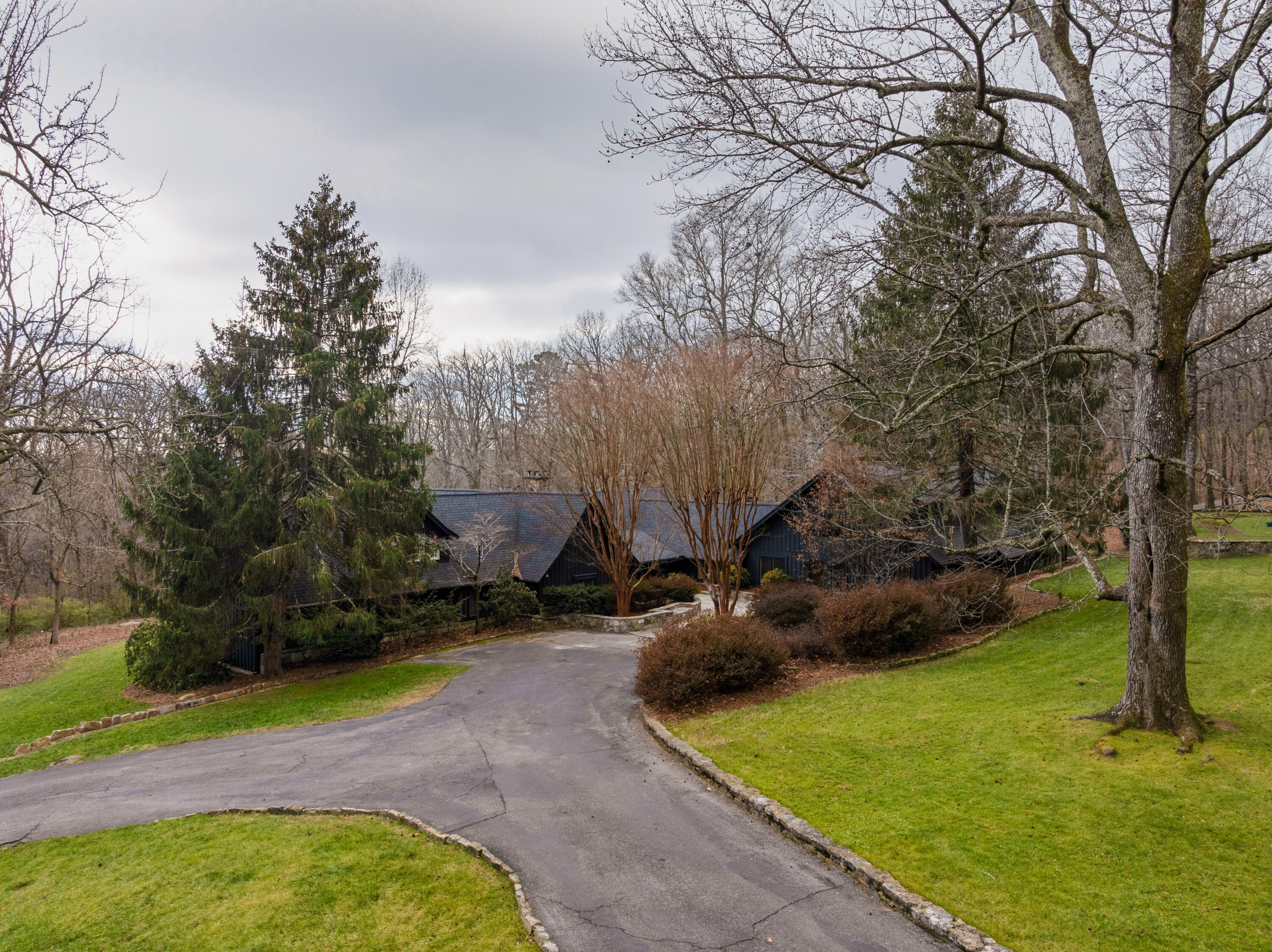 1015 Scenic Highway