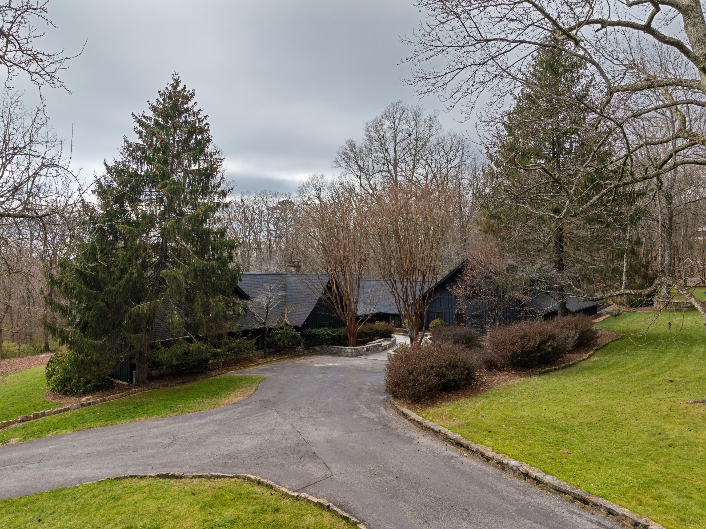 1015 Scenic Highway