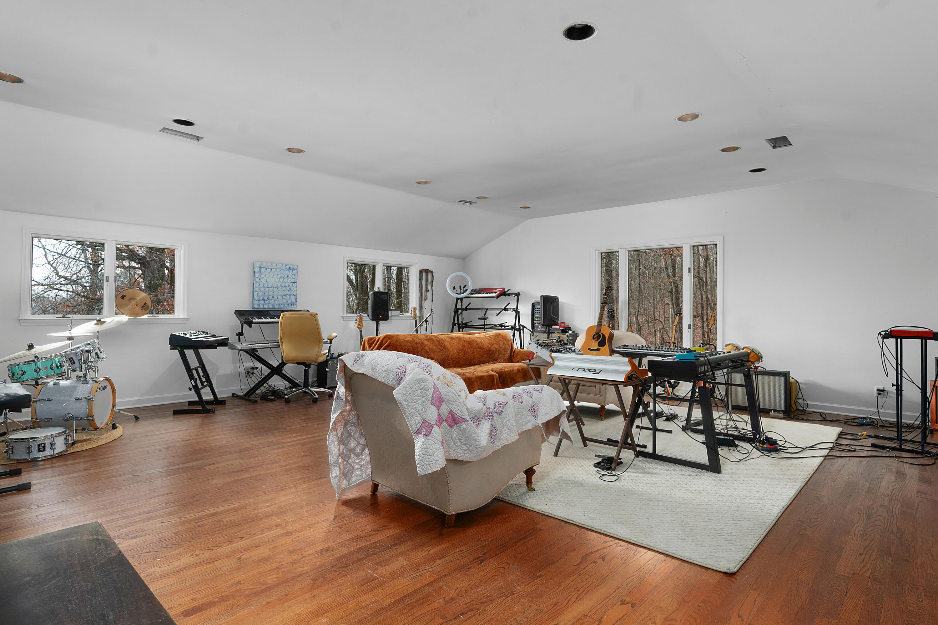 1015 Scenic Highway
