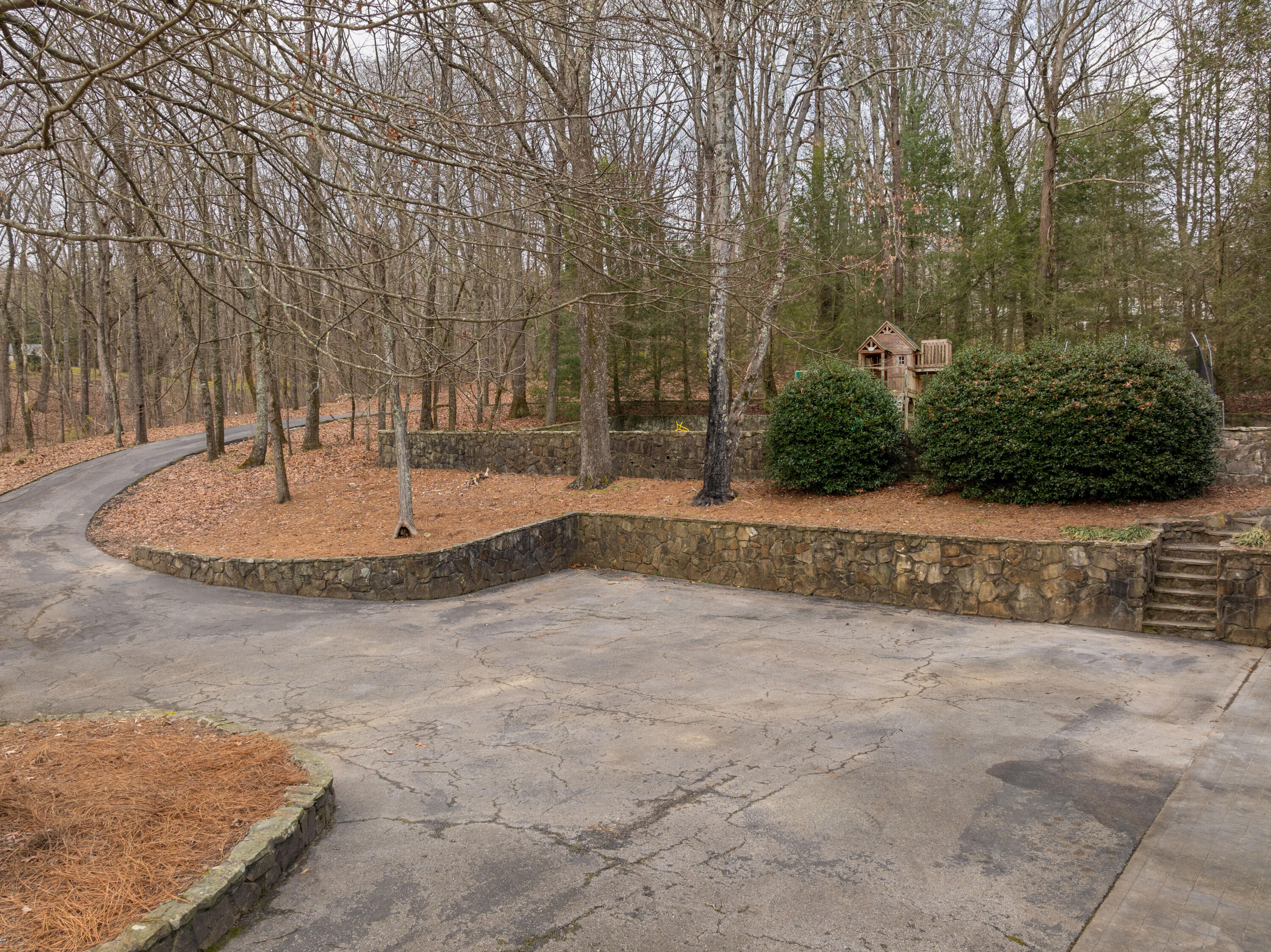 1015 Scenic Highway