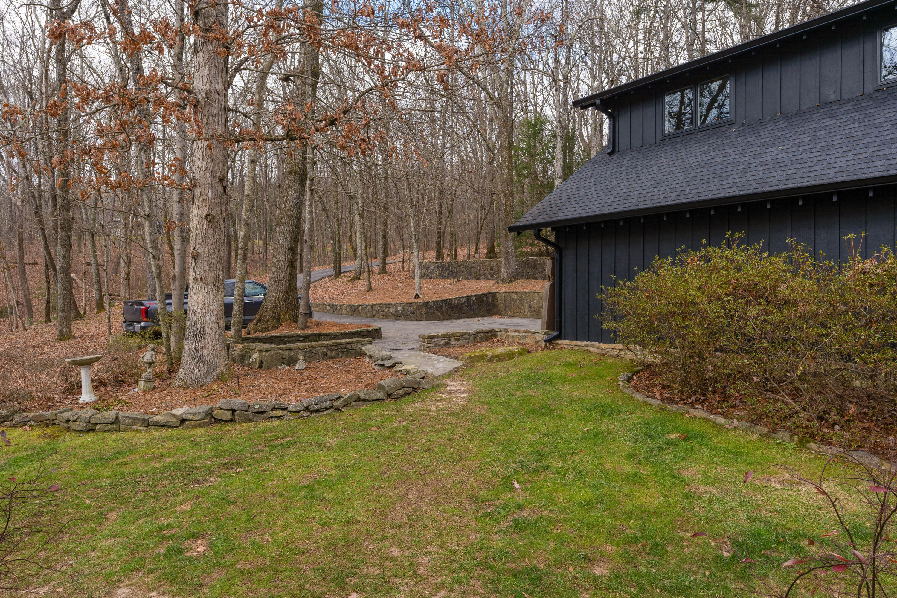 1015 Scenic Highway