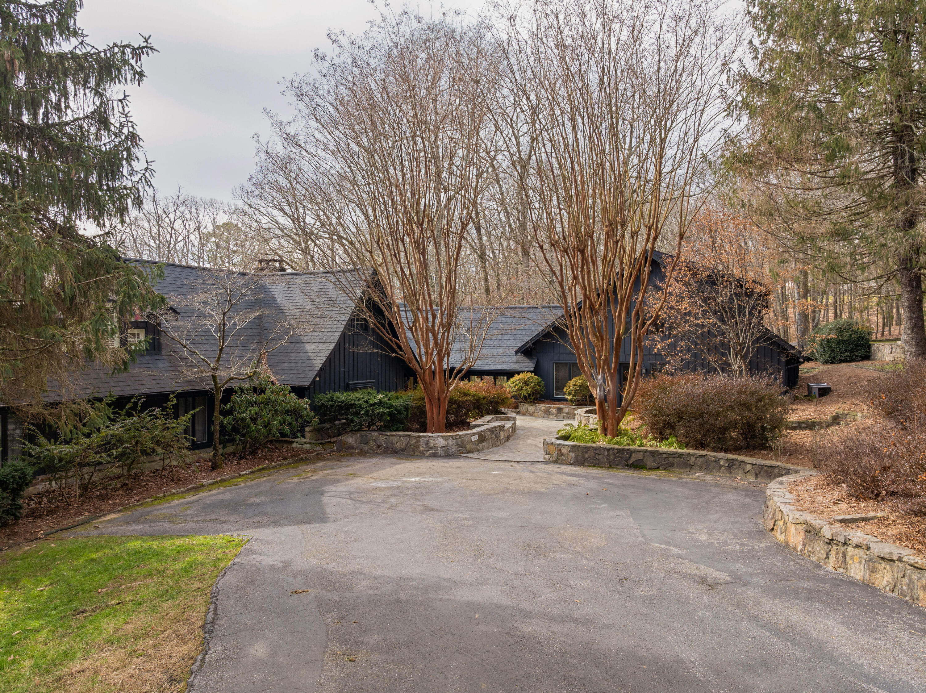 1015 Scenic Highway