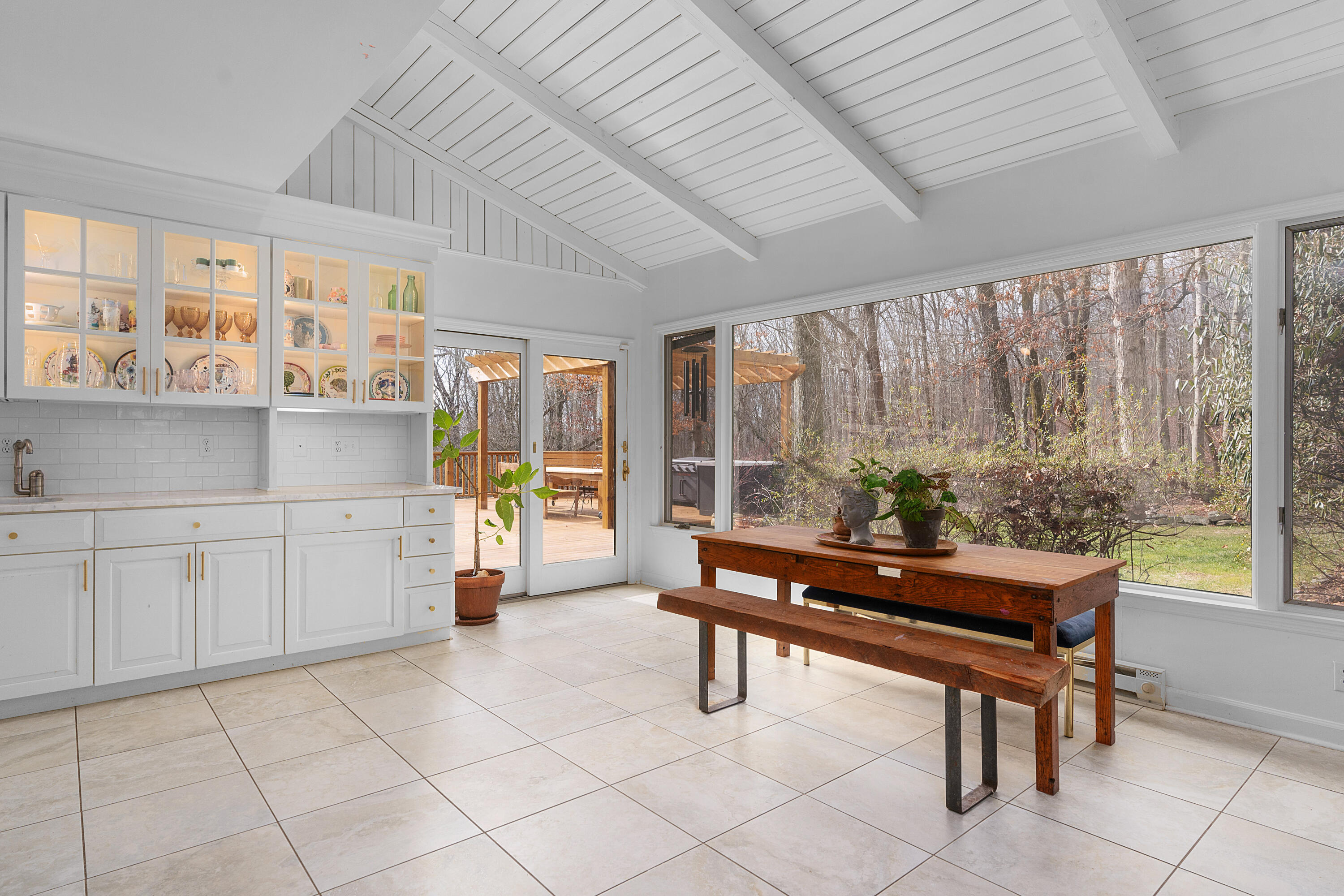 1015 Scenic Highway