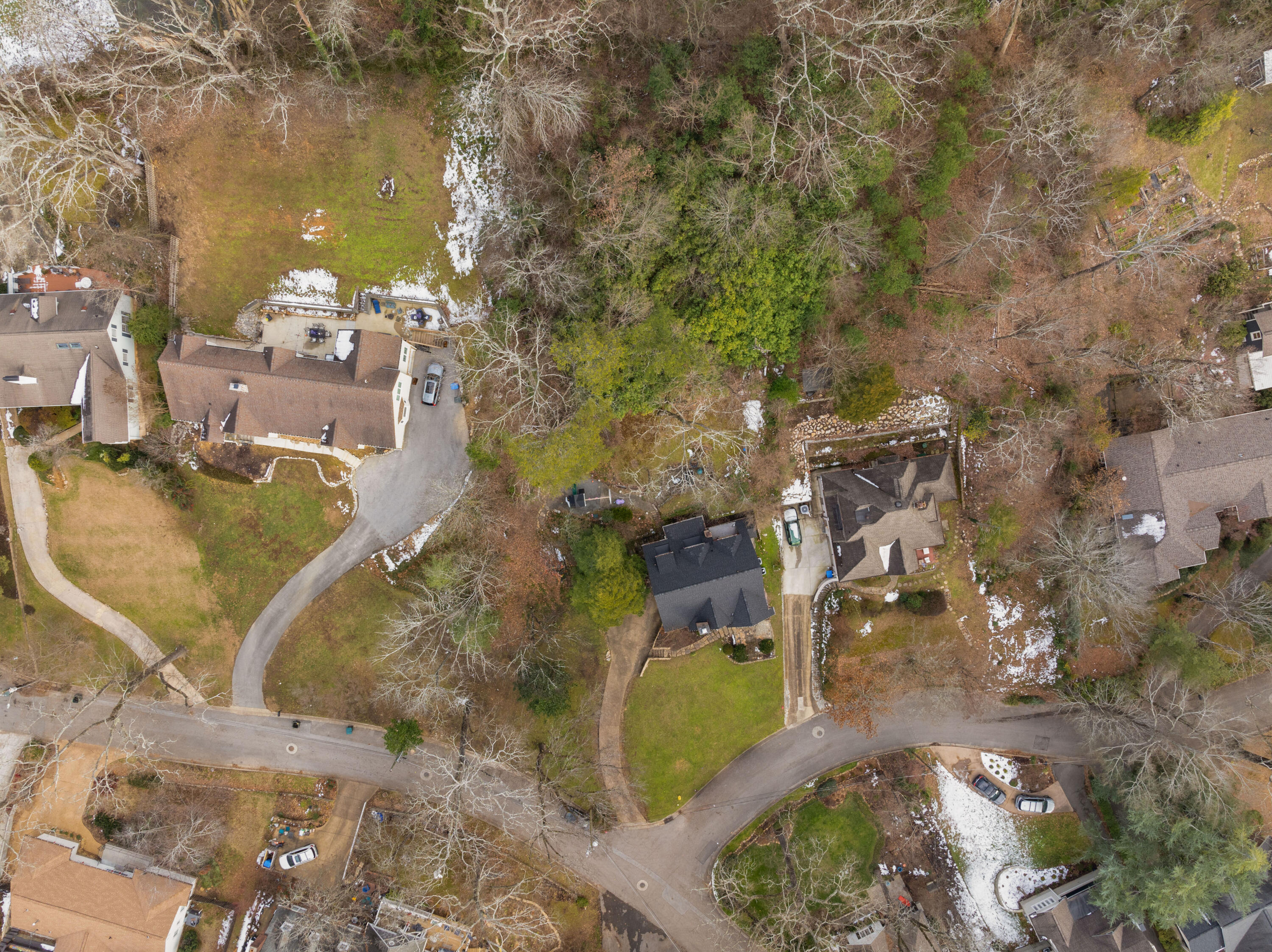 1616 Shady Circle