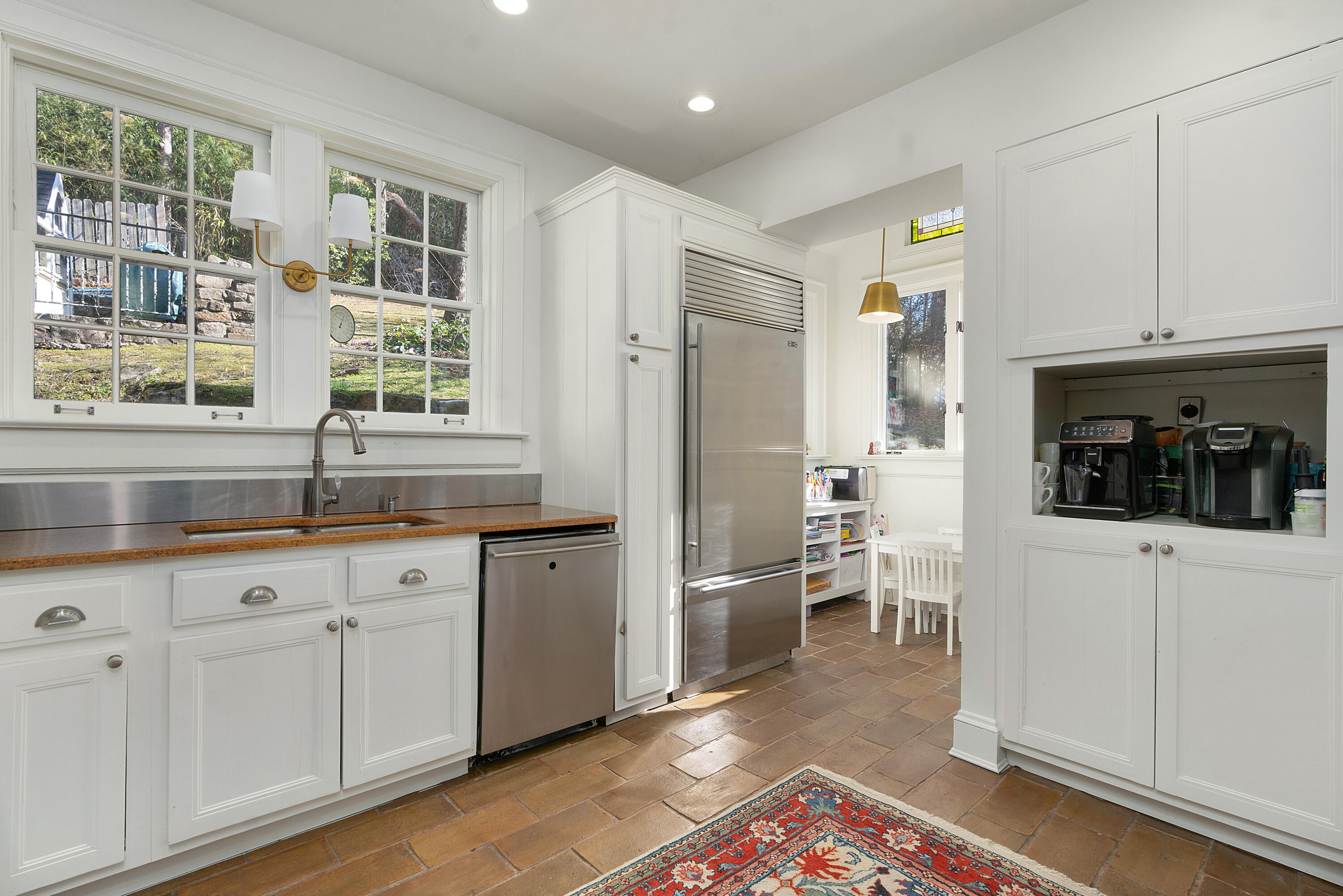 1616 Shady Circle
