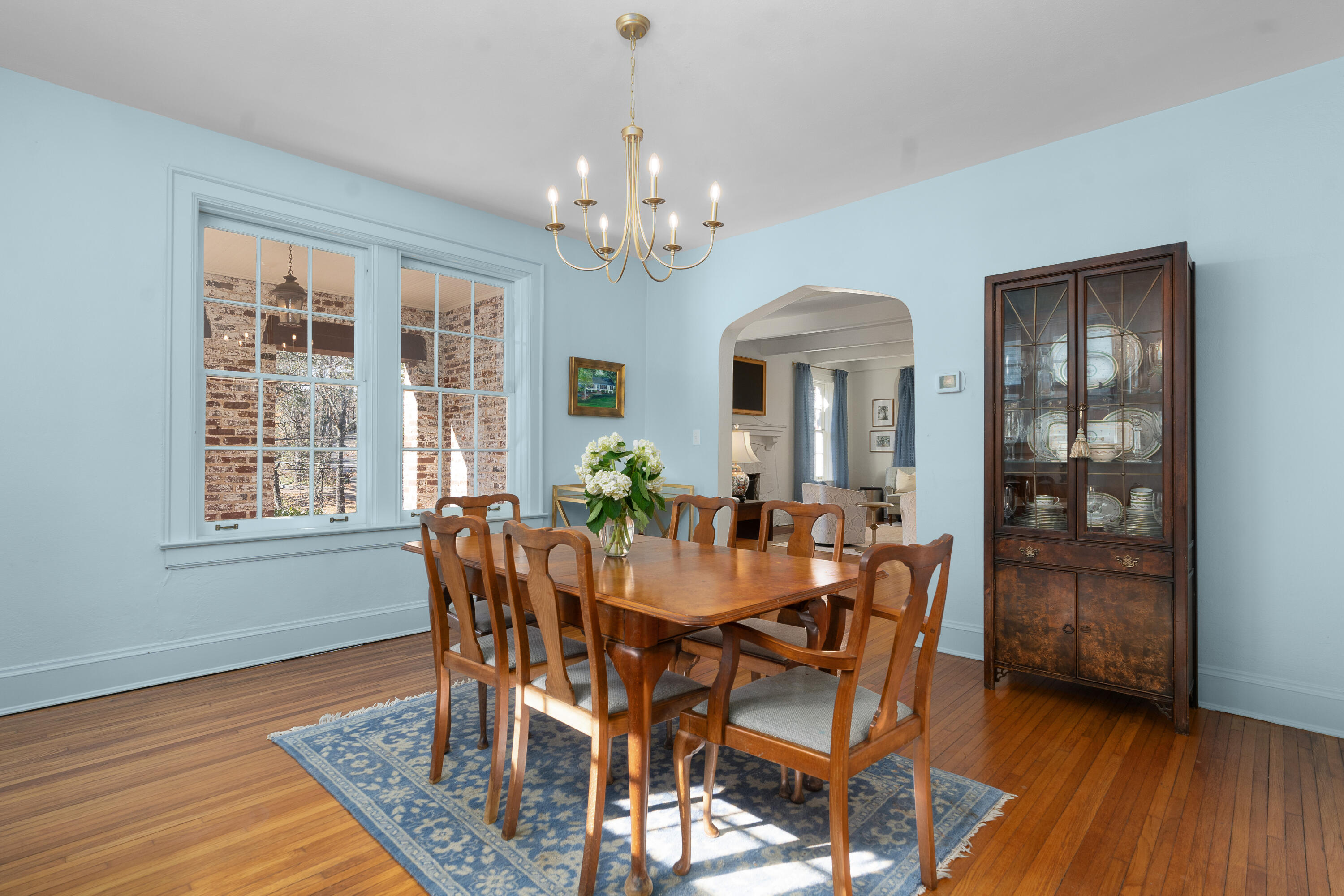 1616 Shady Circle