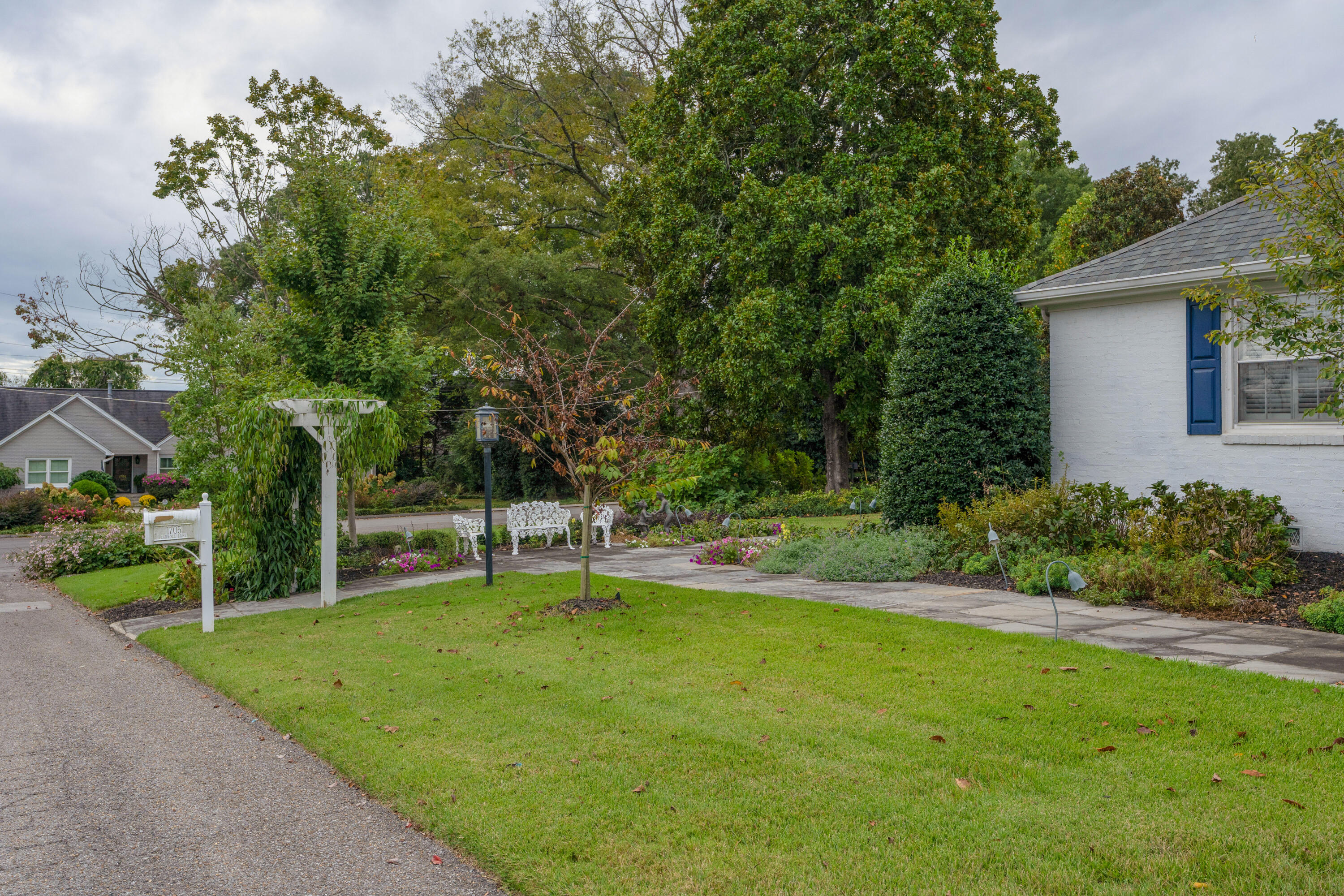 1705 Carroll Lane
