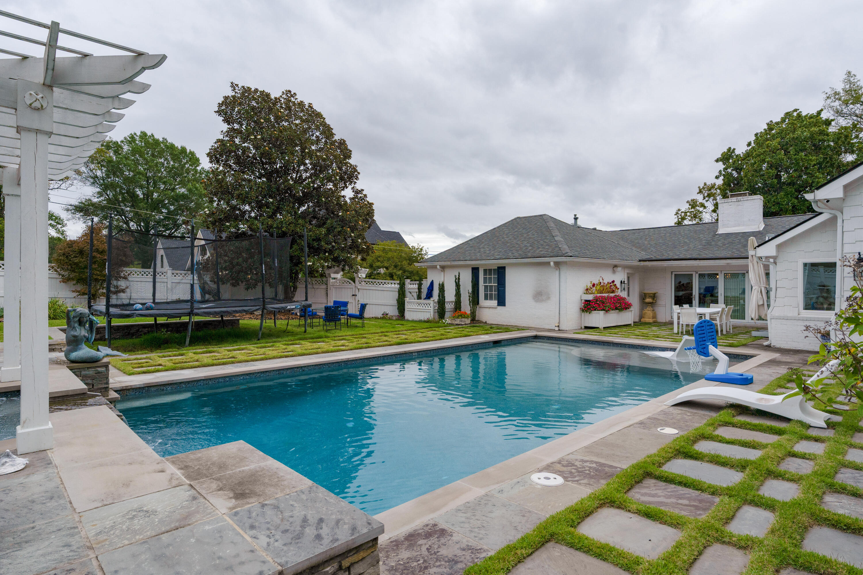 1705 Carroll Lane