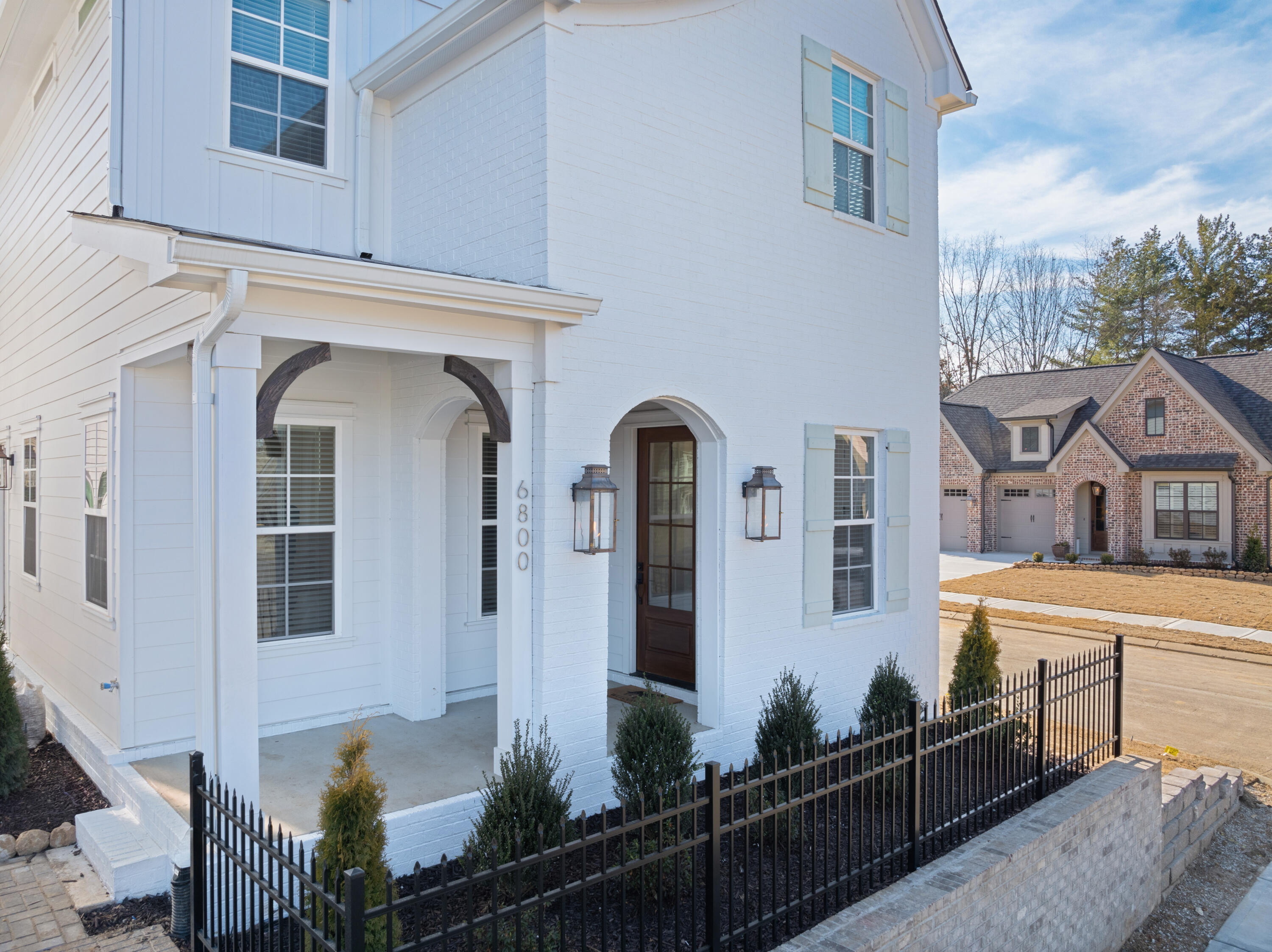 6800 Barnhouse Court