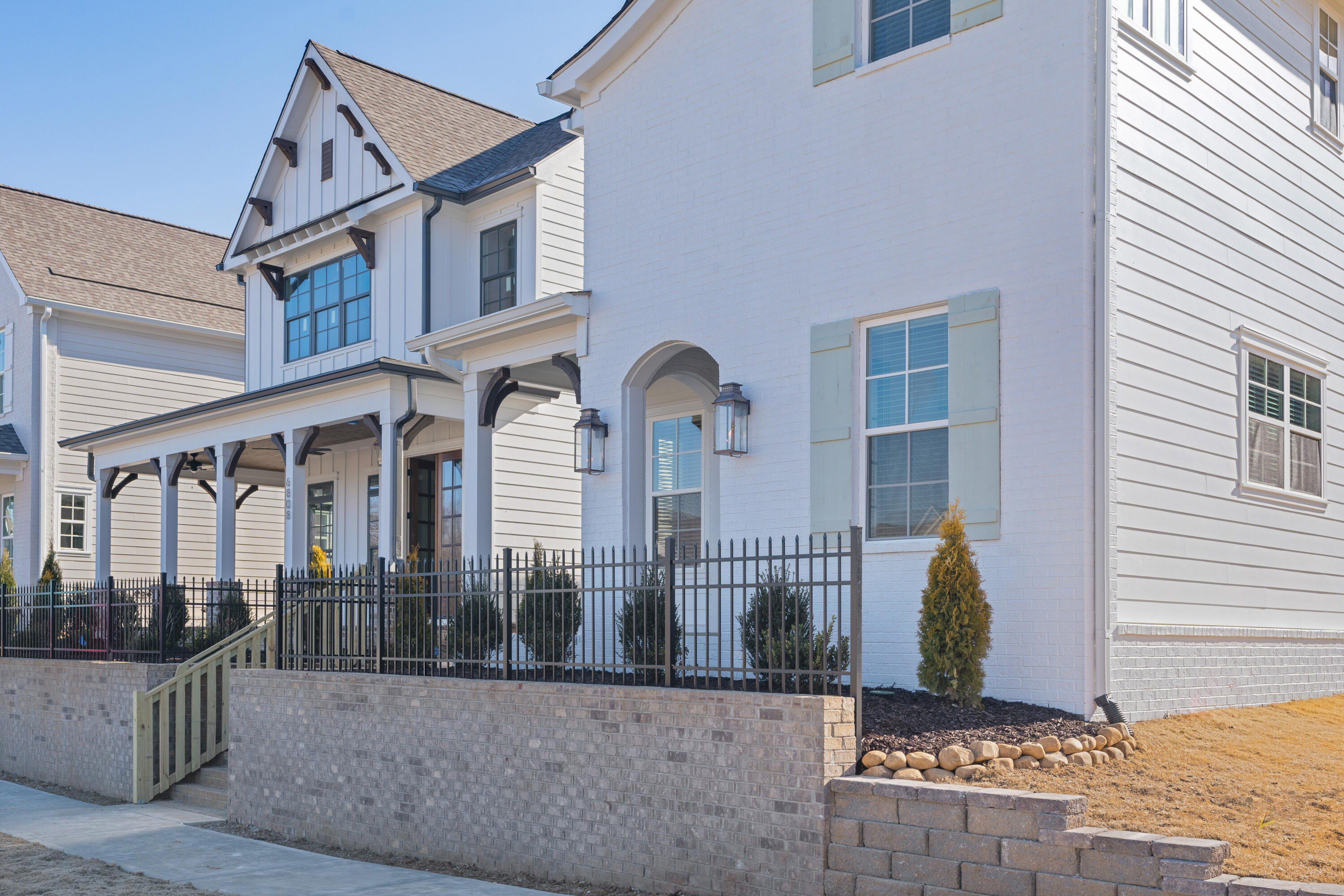 6800 Barnhouse Court