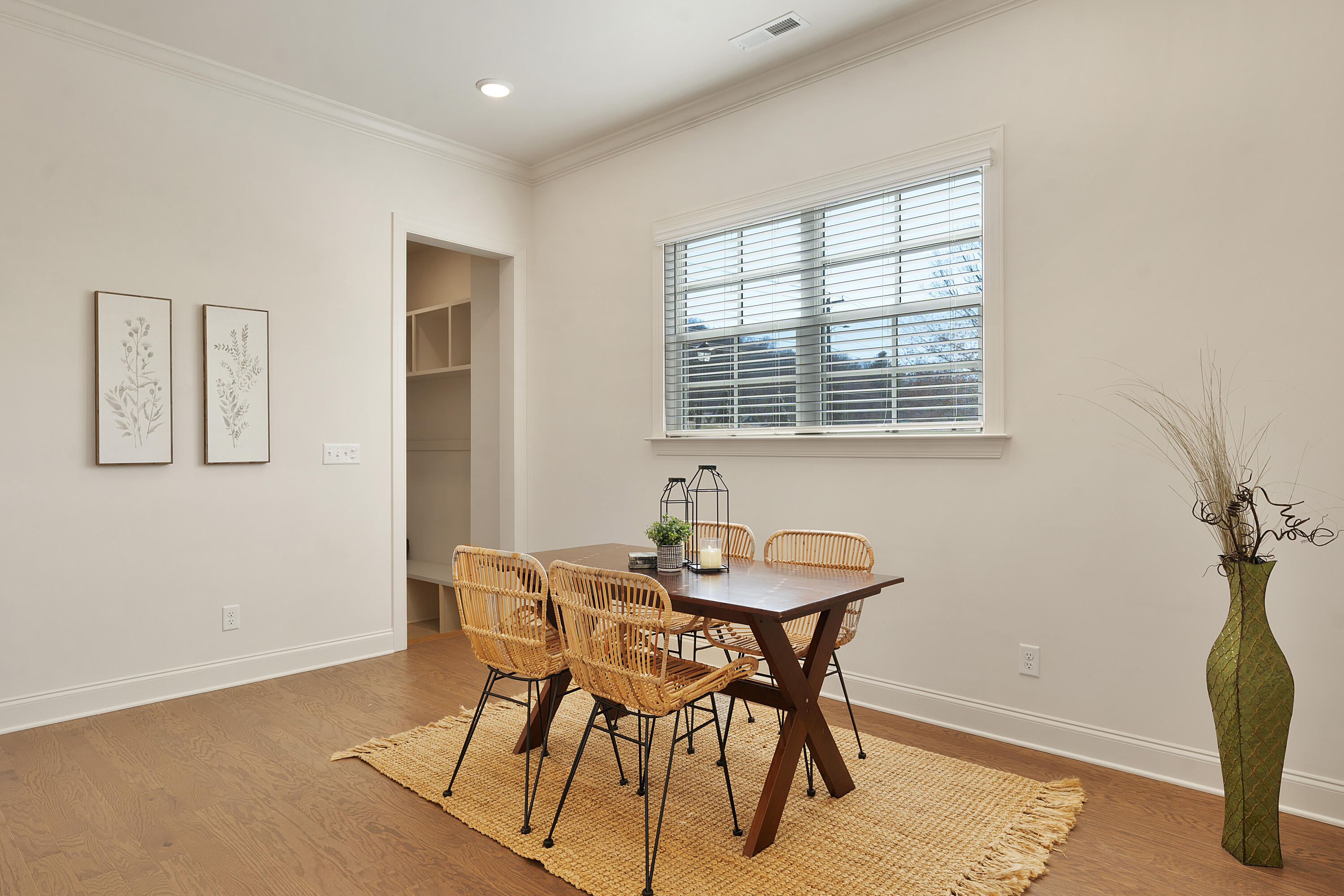 6800 Barnhouse Court