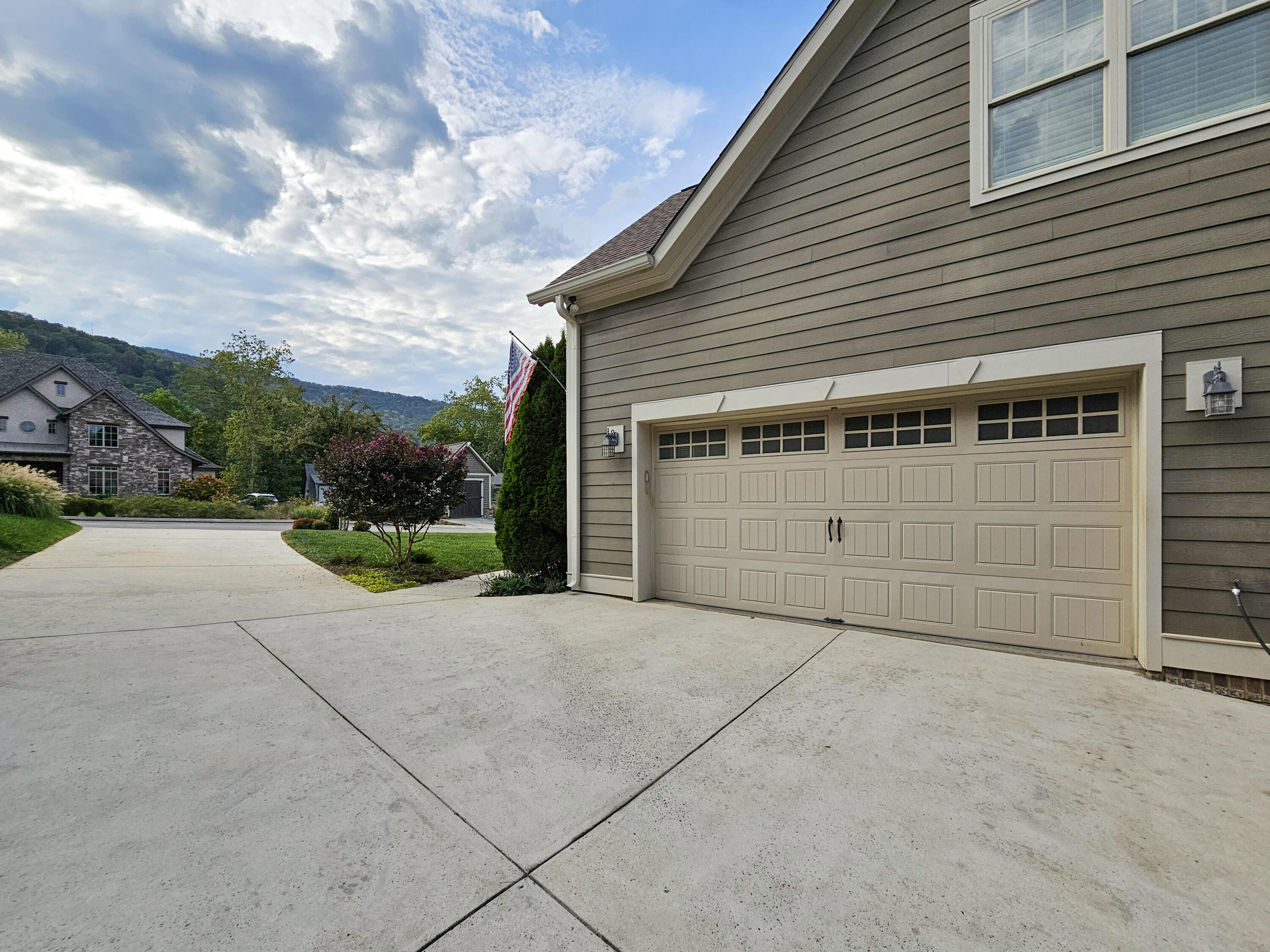 843 Dry Branch Court
