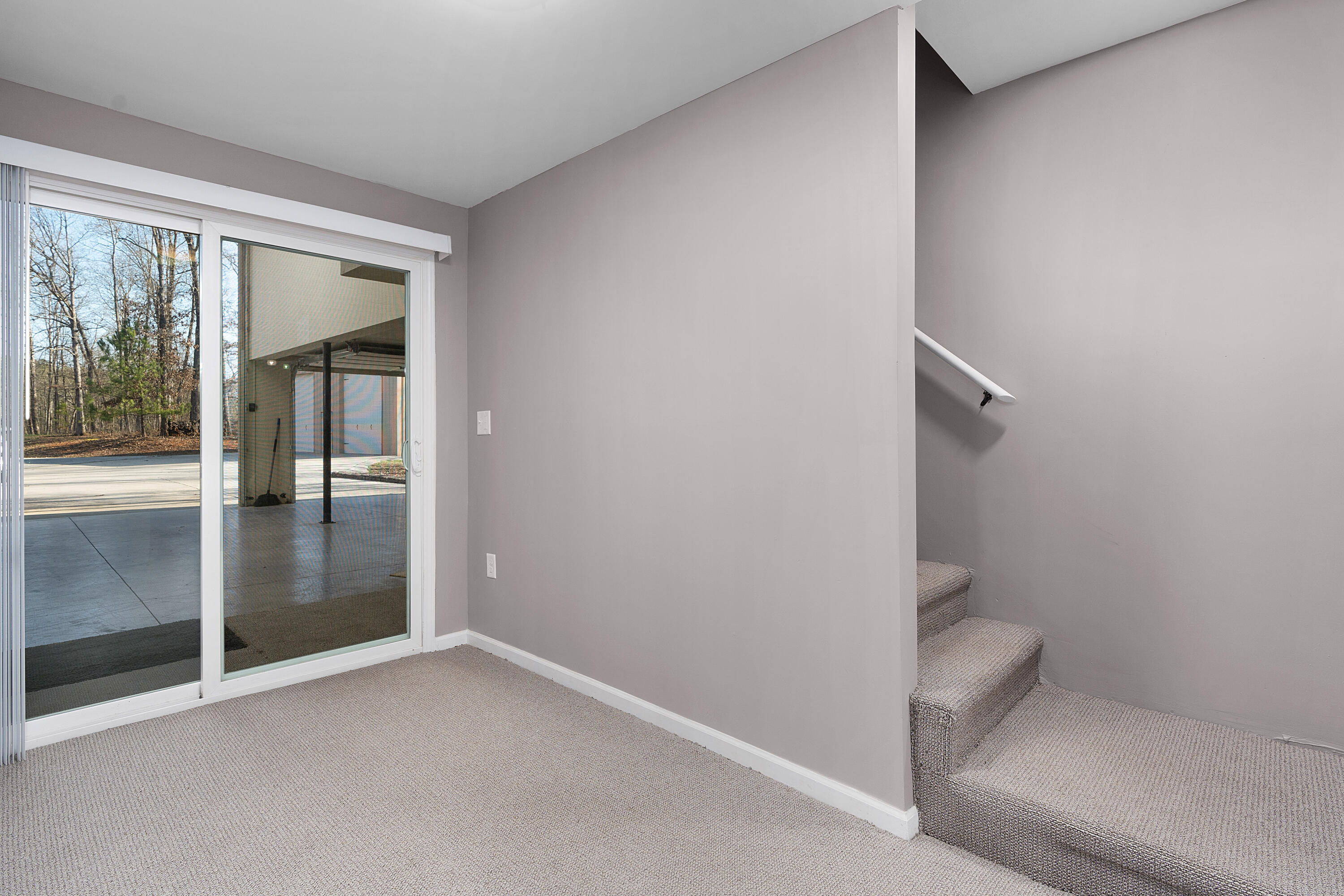 15903 Lakewood Drive