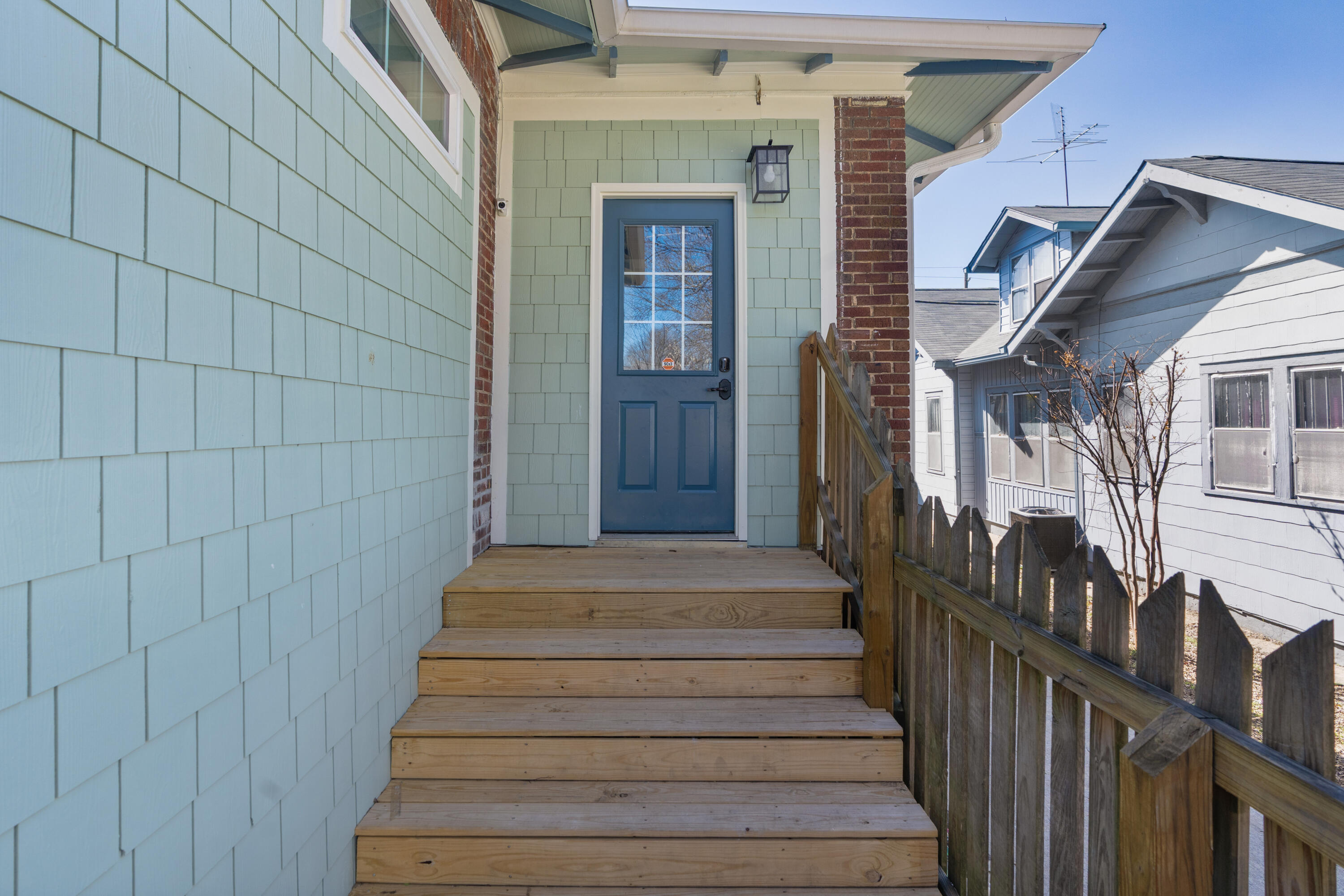 1905 Duncan Avenue