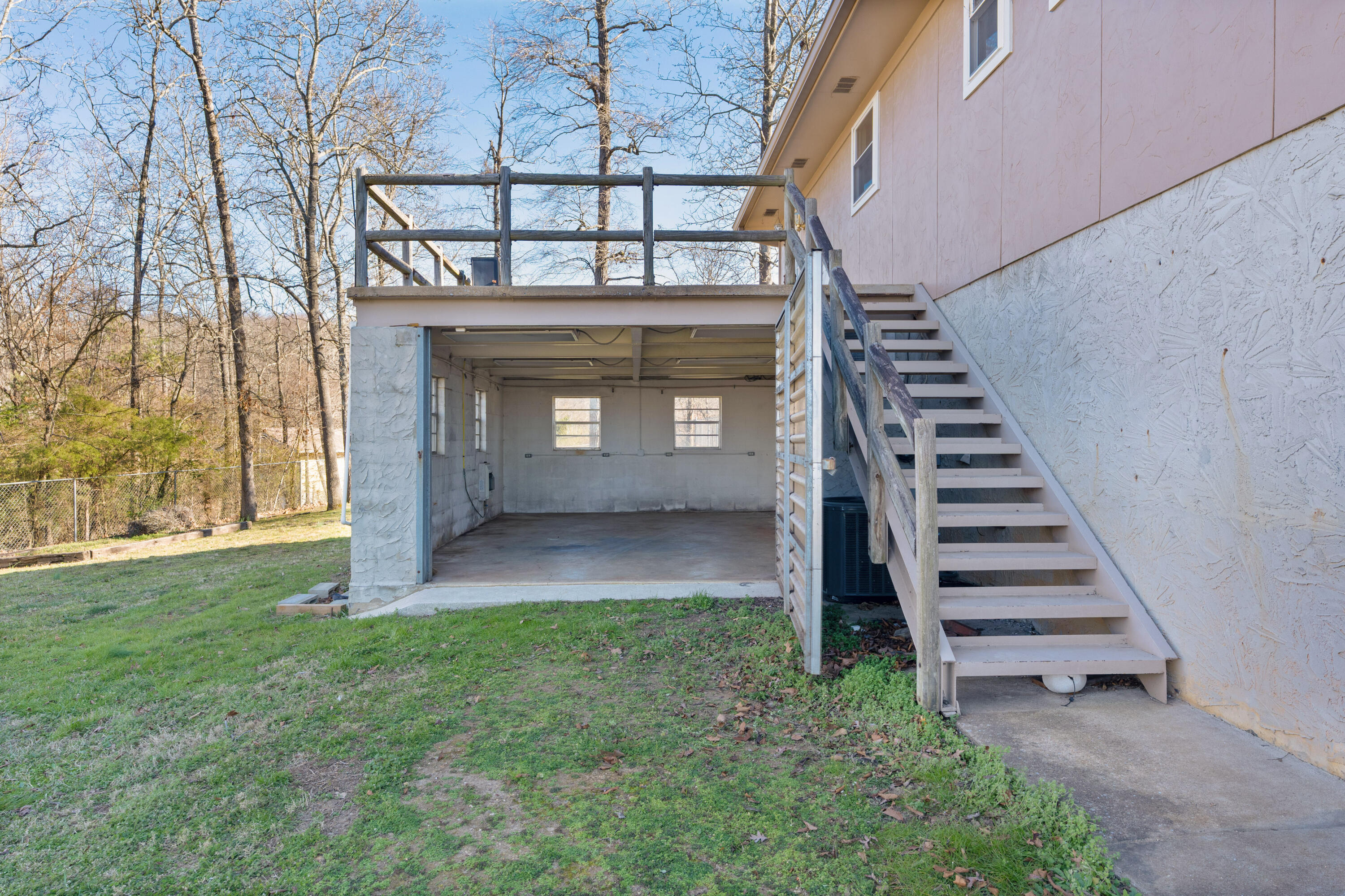 7005 Windcrest Lane