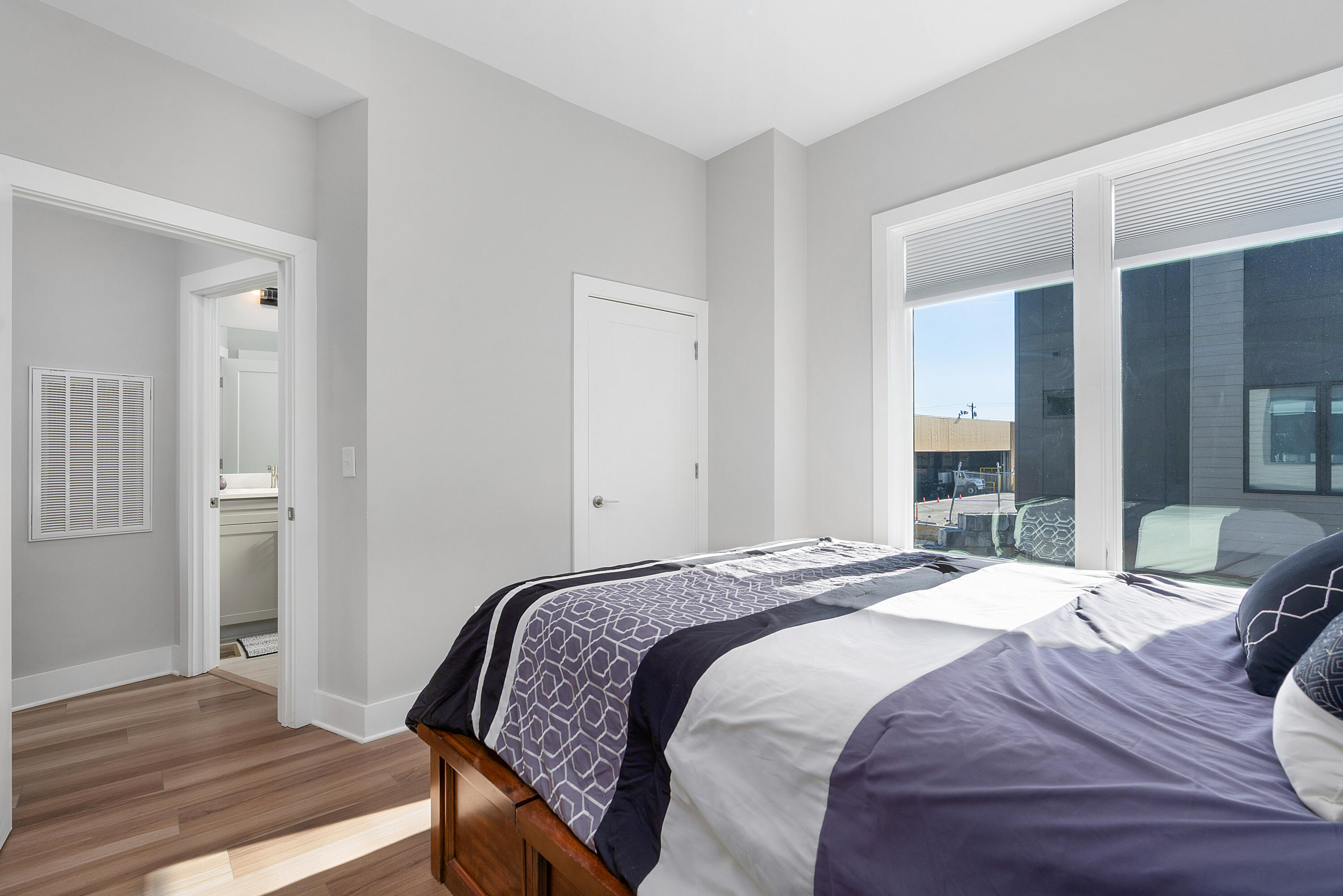 737 Burnside Place