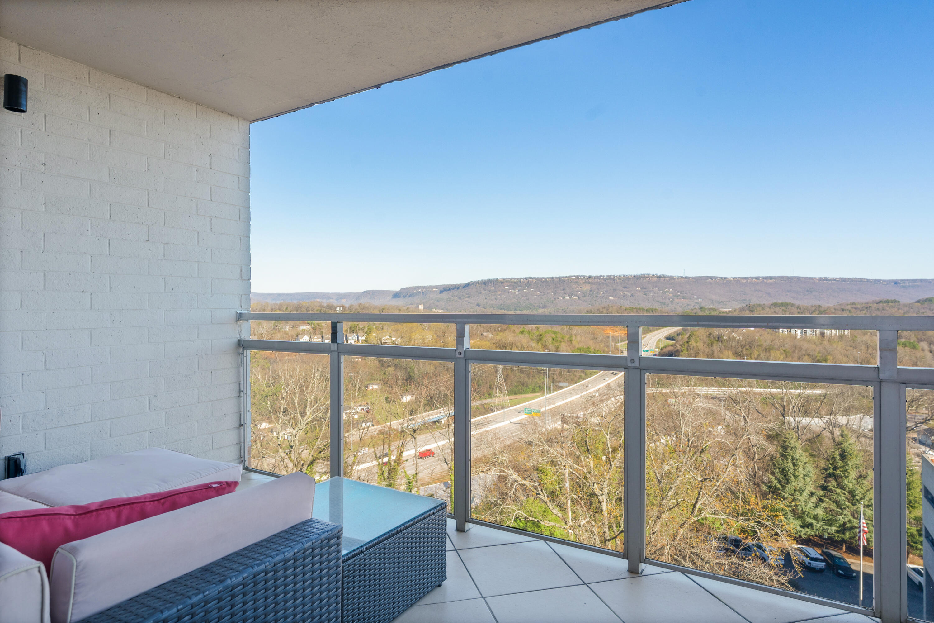 1131 Stringers Ridge Road, 8k