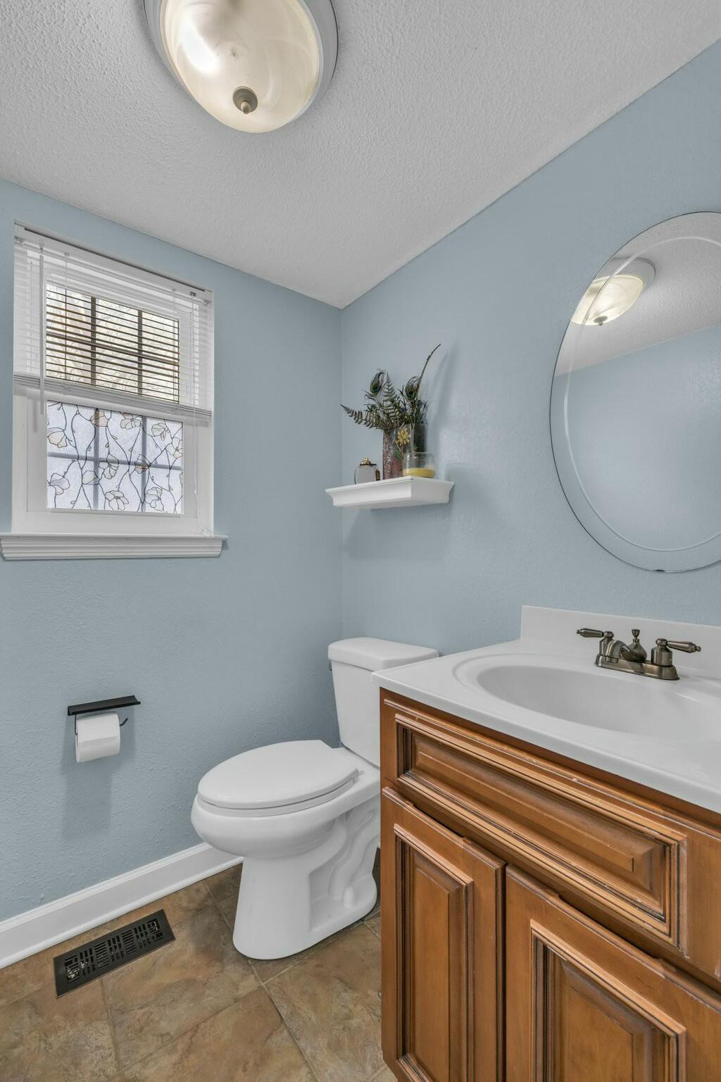 1204 Wood Pines Lane