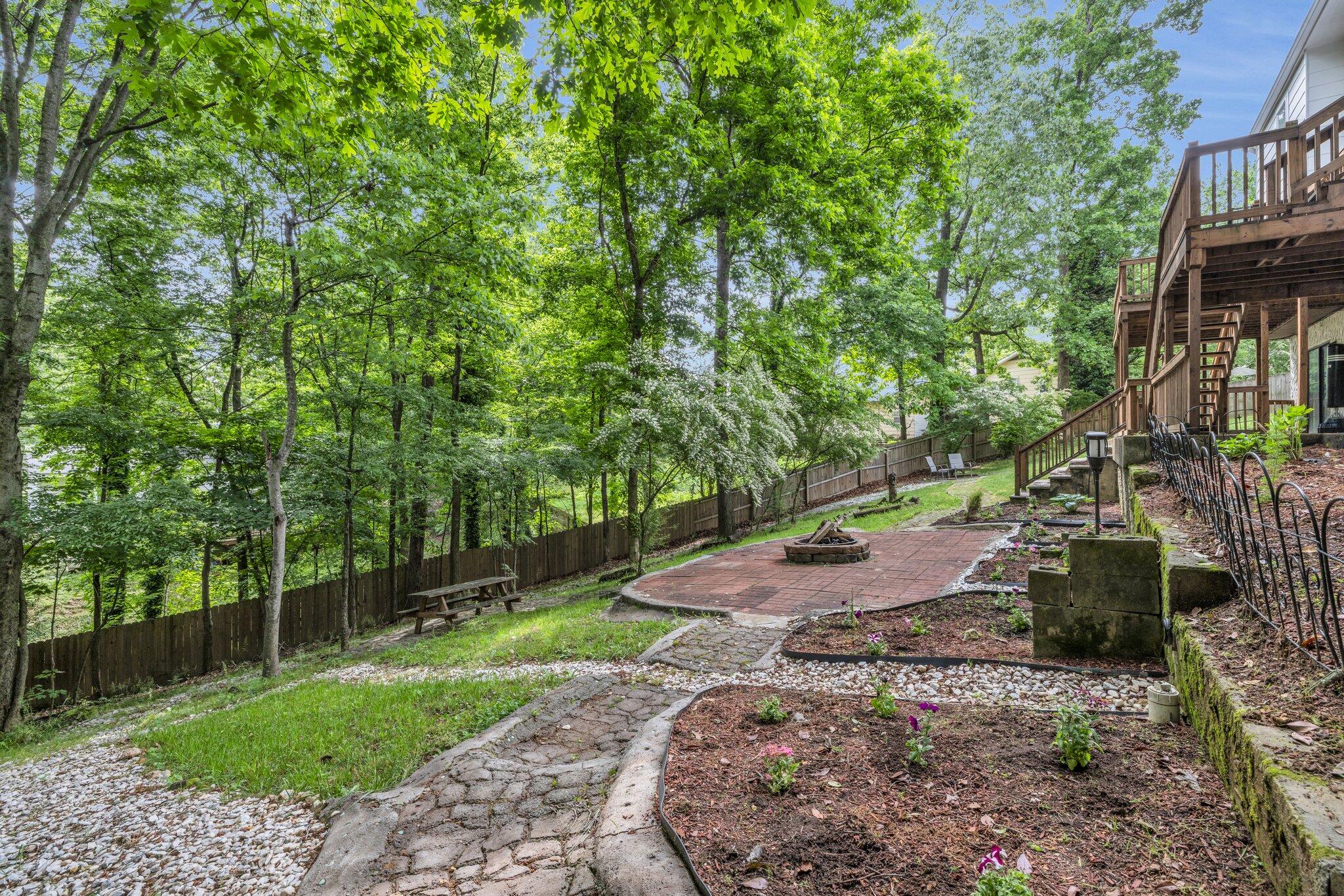 1204 Wood Pines Lane