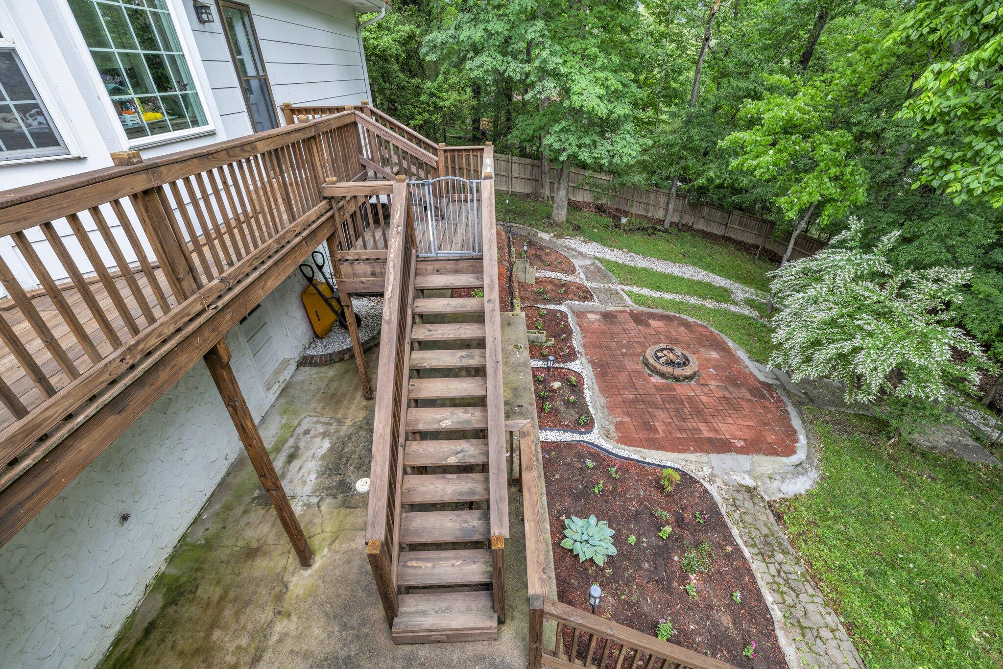 1204 Wood Pines Lane