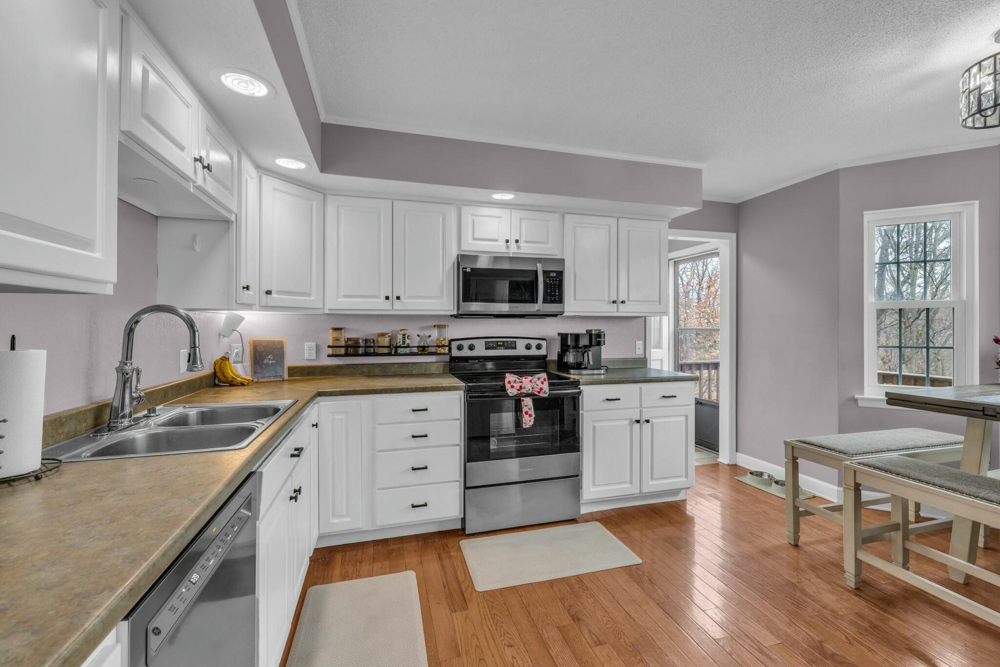 1204 Wood Pines Lane