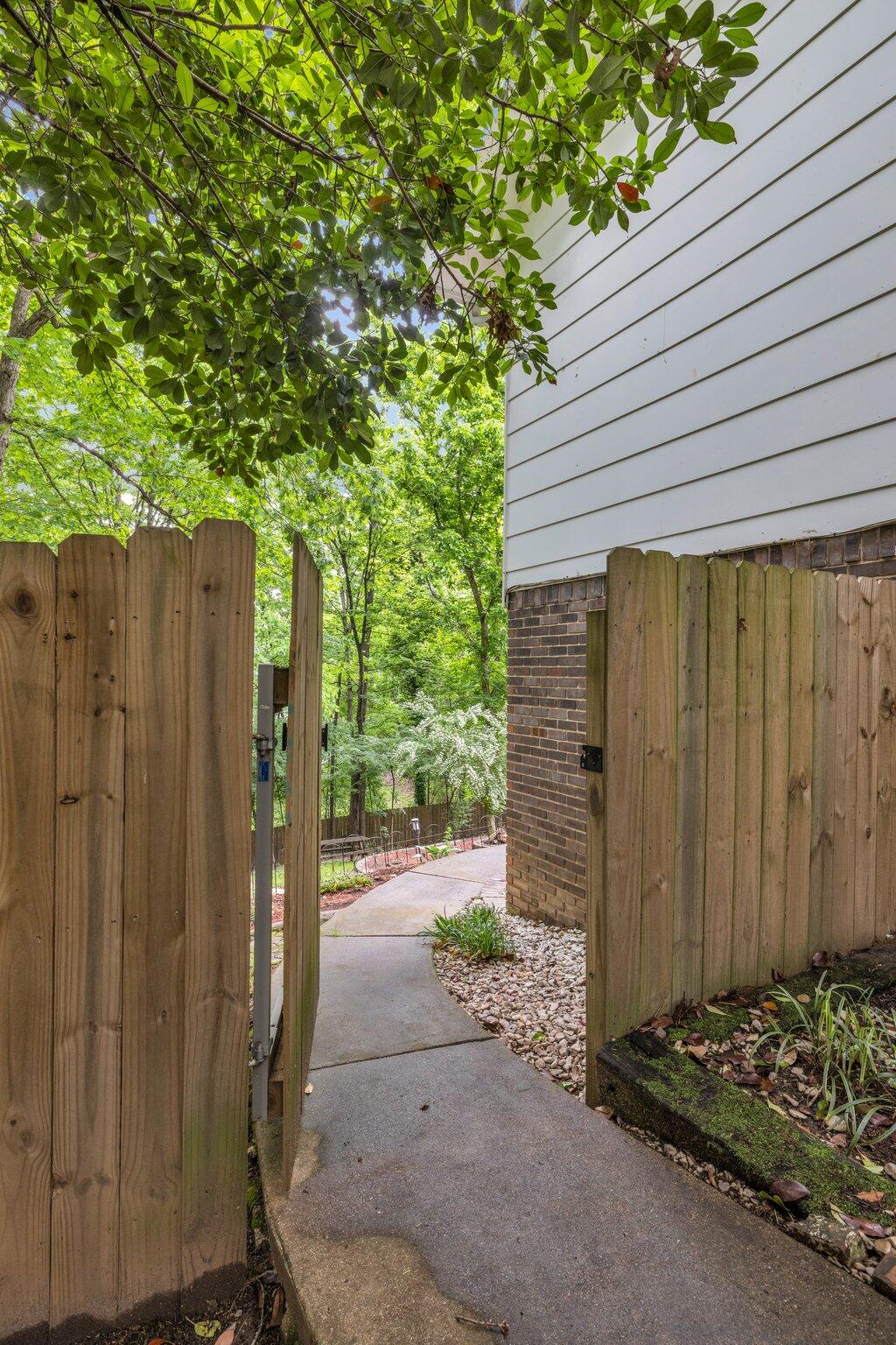 1204 Wood Pines Lane