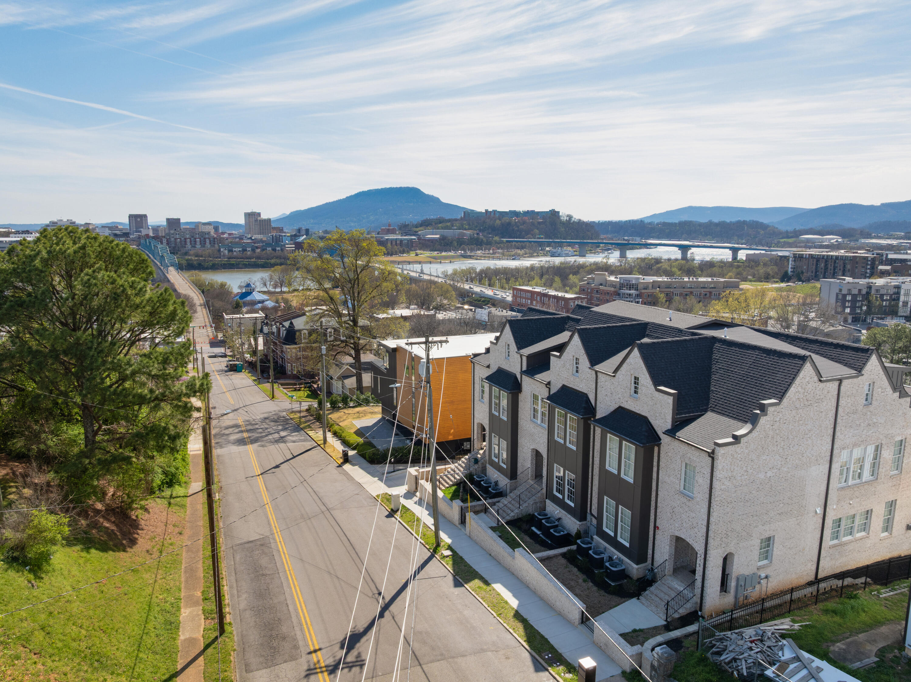 211 Forest Avenue